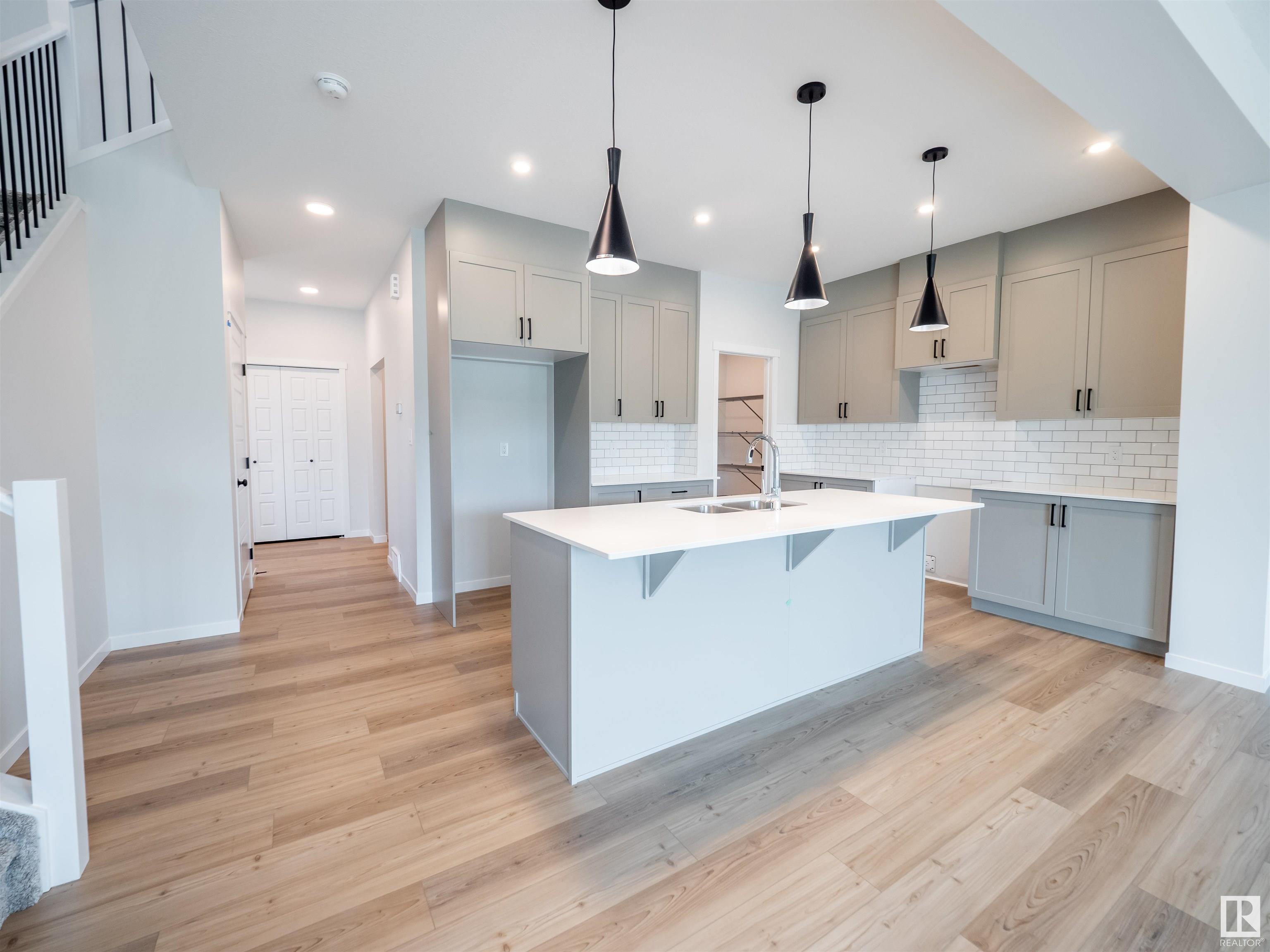 55 BRUNSWYCK Crescent