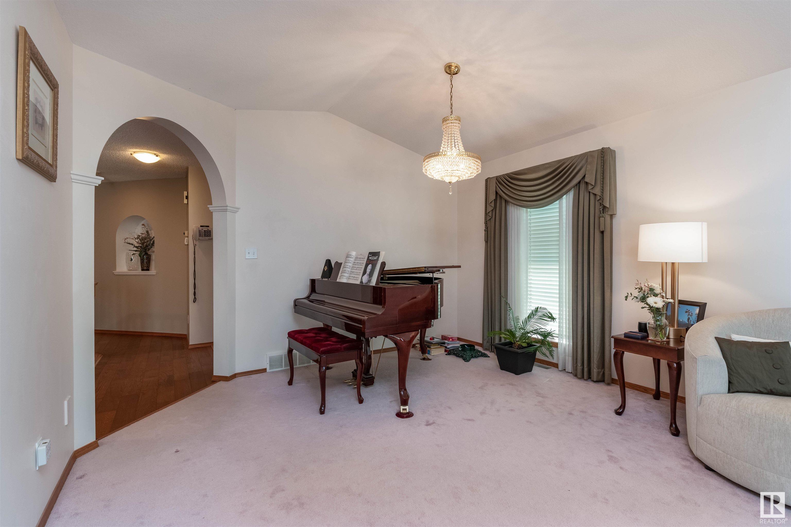 Listing E4351342 - Large Photo # 3