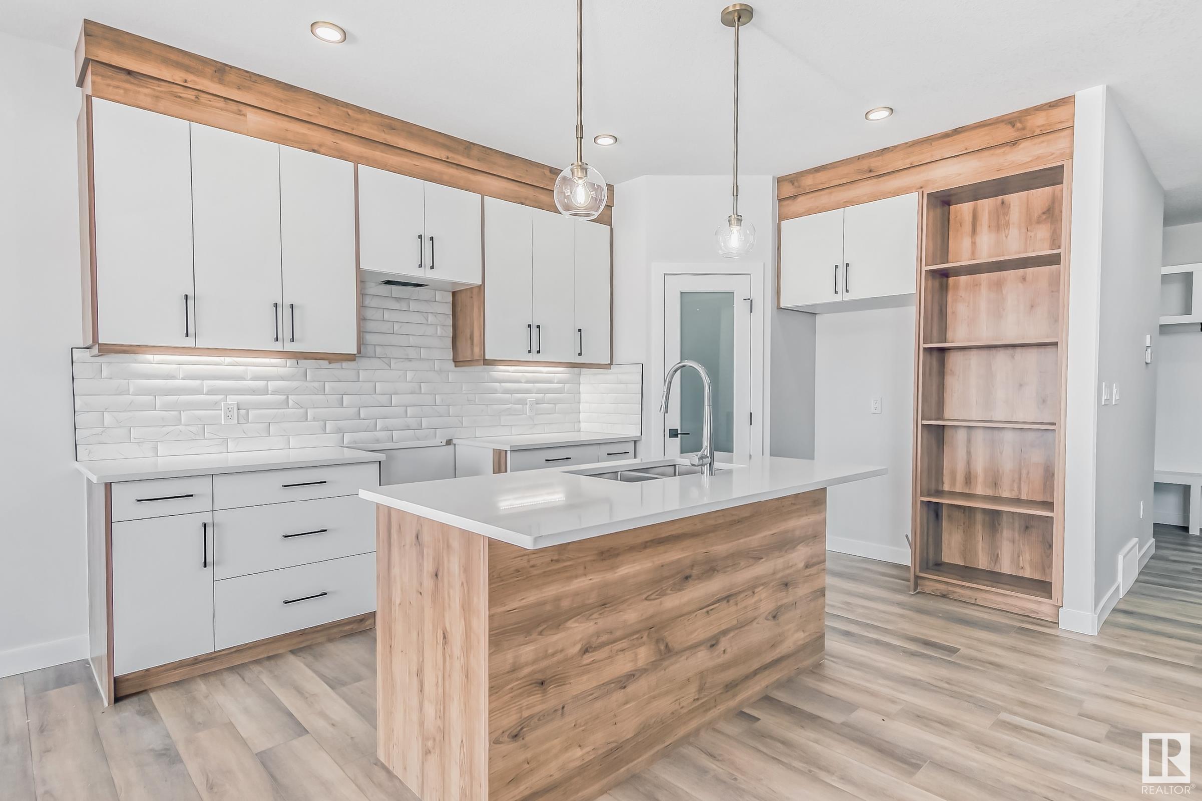 58 AMBERLEY Bay