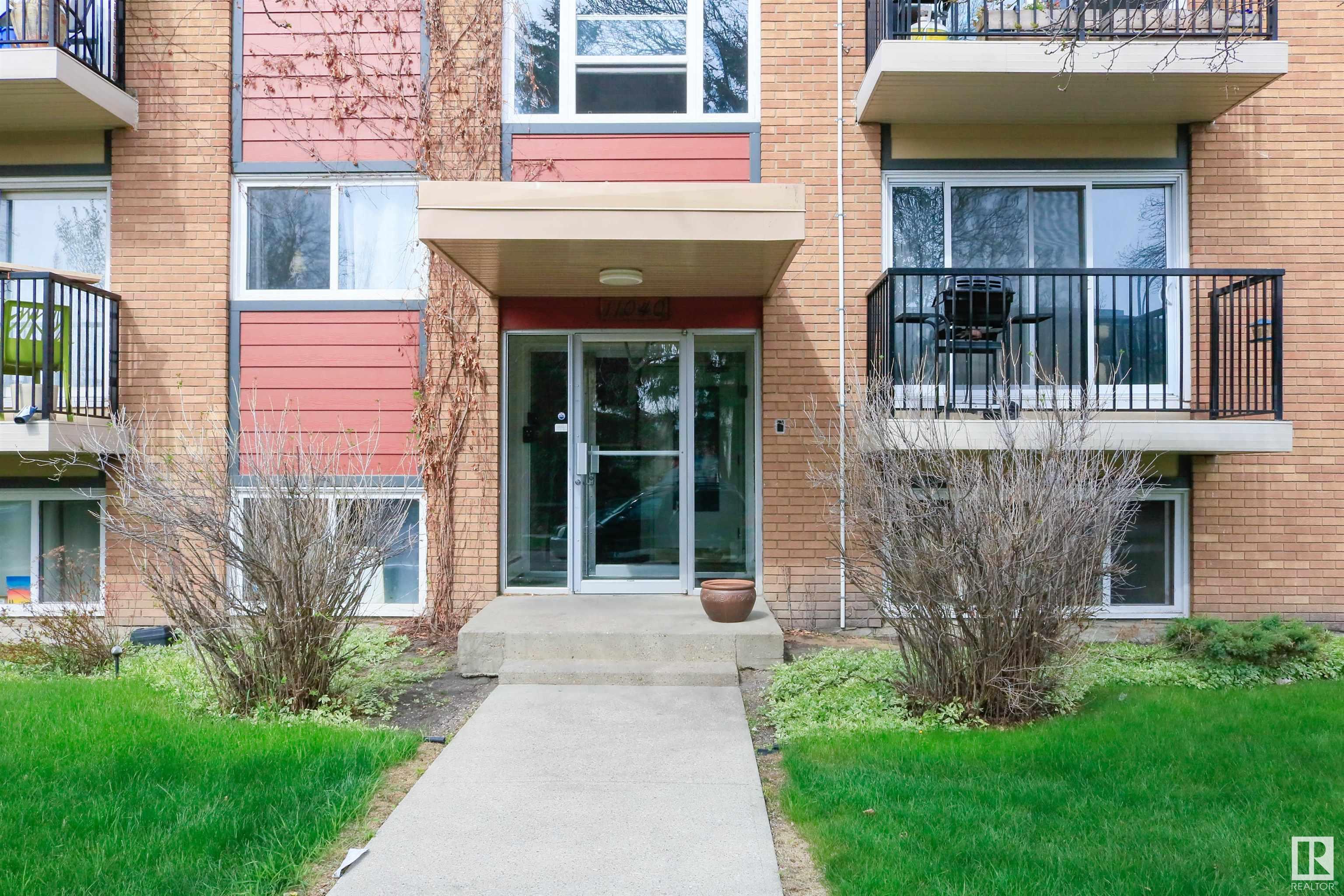 303 11040 129 Street