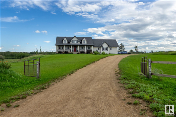 21559 TWP RD 534, Rural Strathcona County