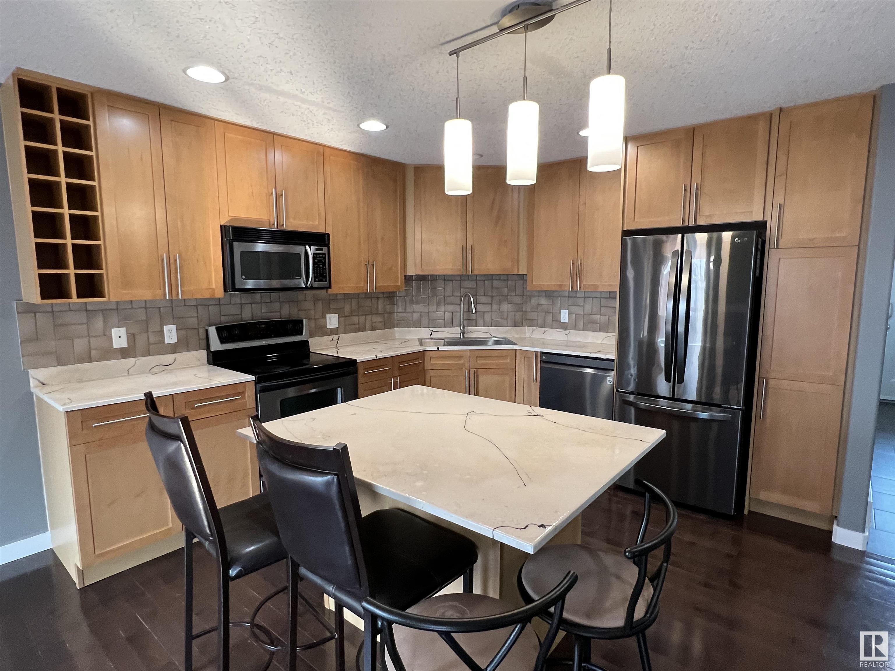 Listing E4354836 - Large Photo # 2