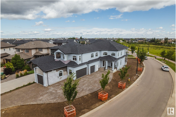 1305 ADAMSON Drive, Edmonton