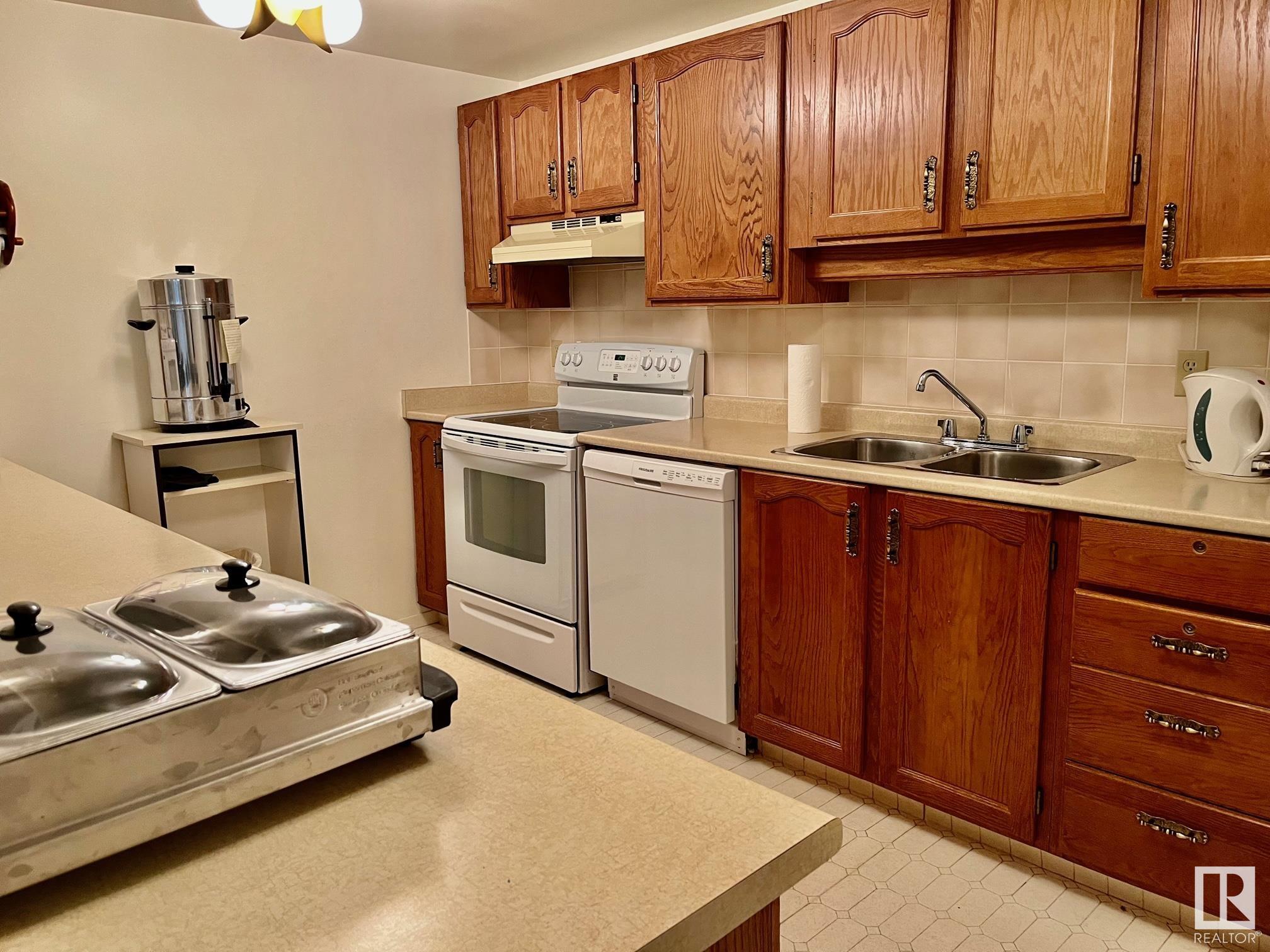 25 20 GEORGIAN Way