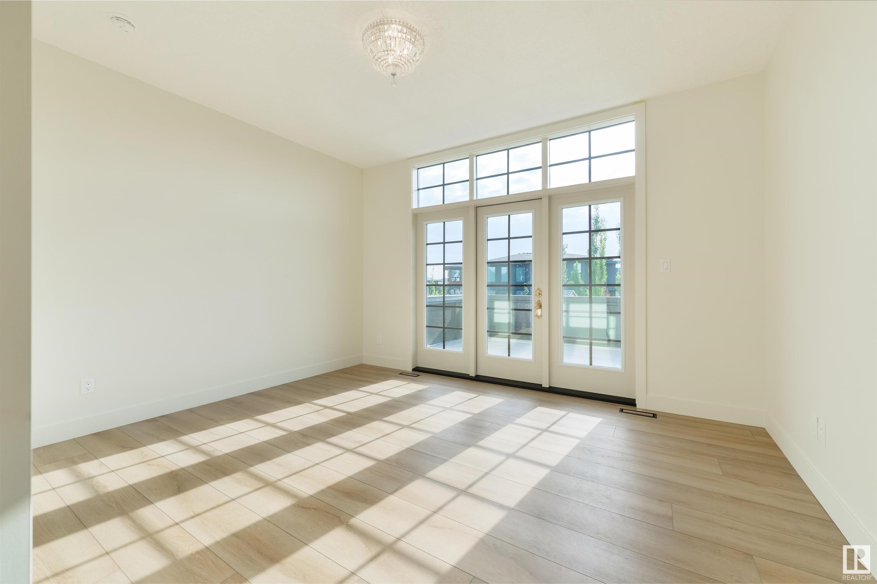 183 WINDERMERE Drive