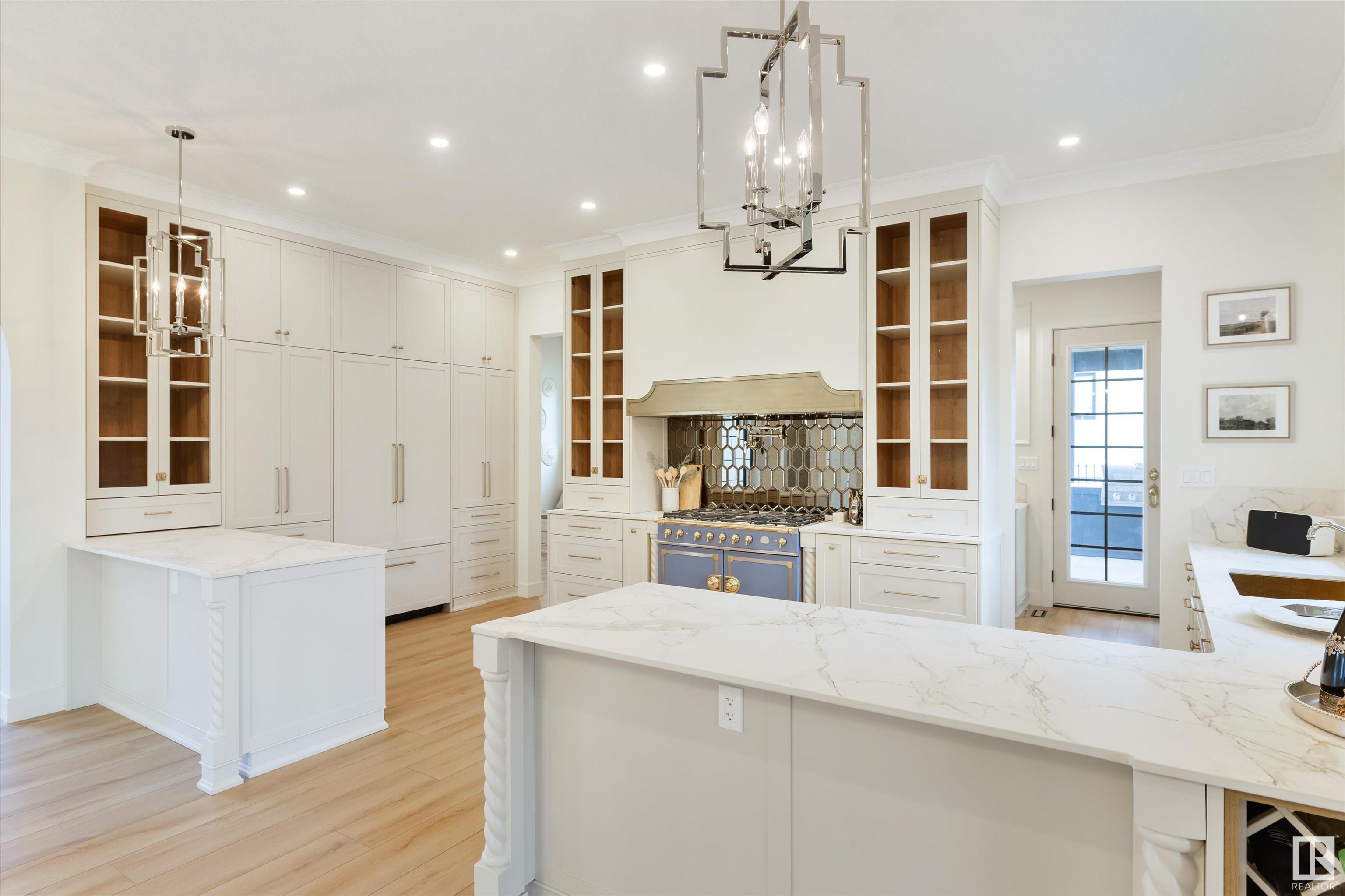183 WINDERMERE Drive