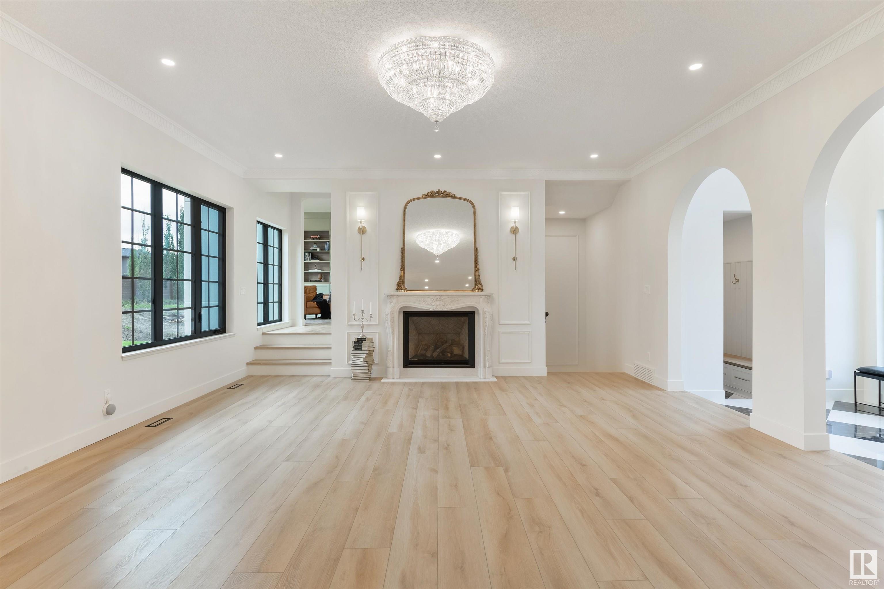 183 WINDERMERE Drive
