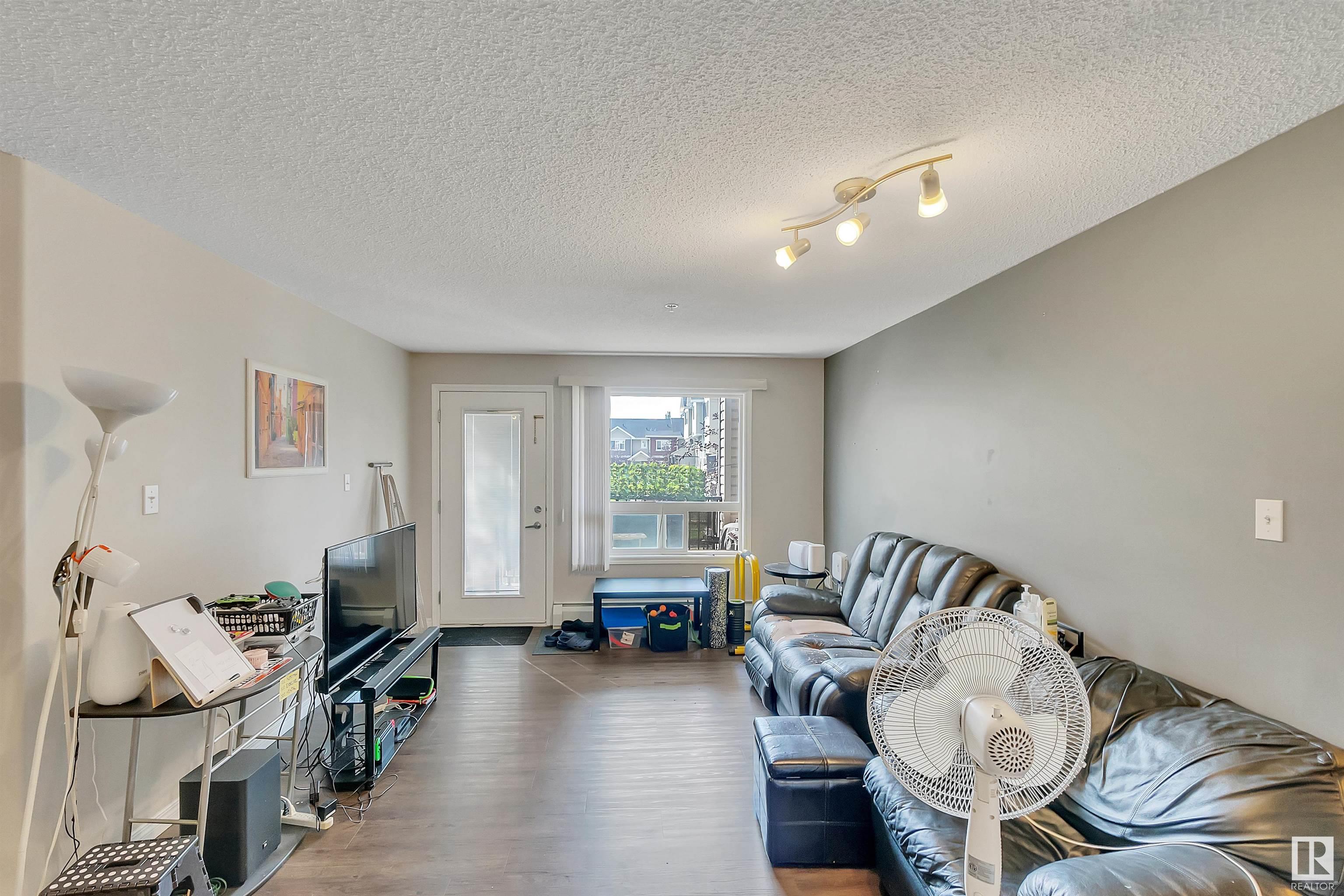 Listing E4356798 - Large Photo # 2
