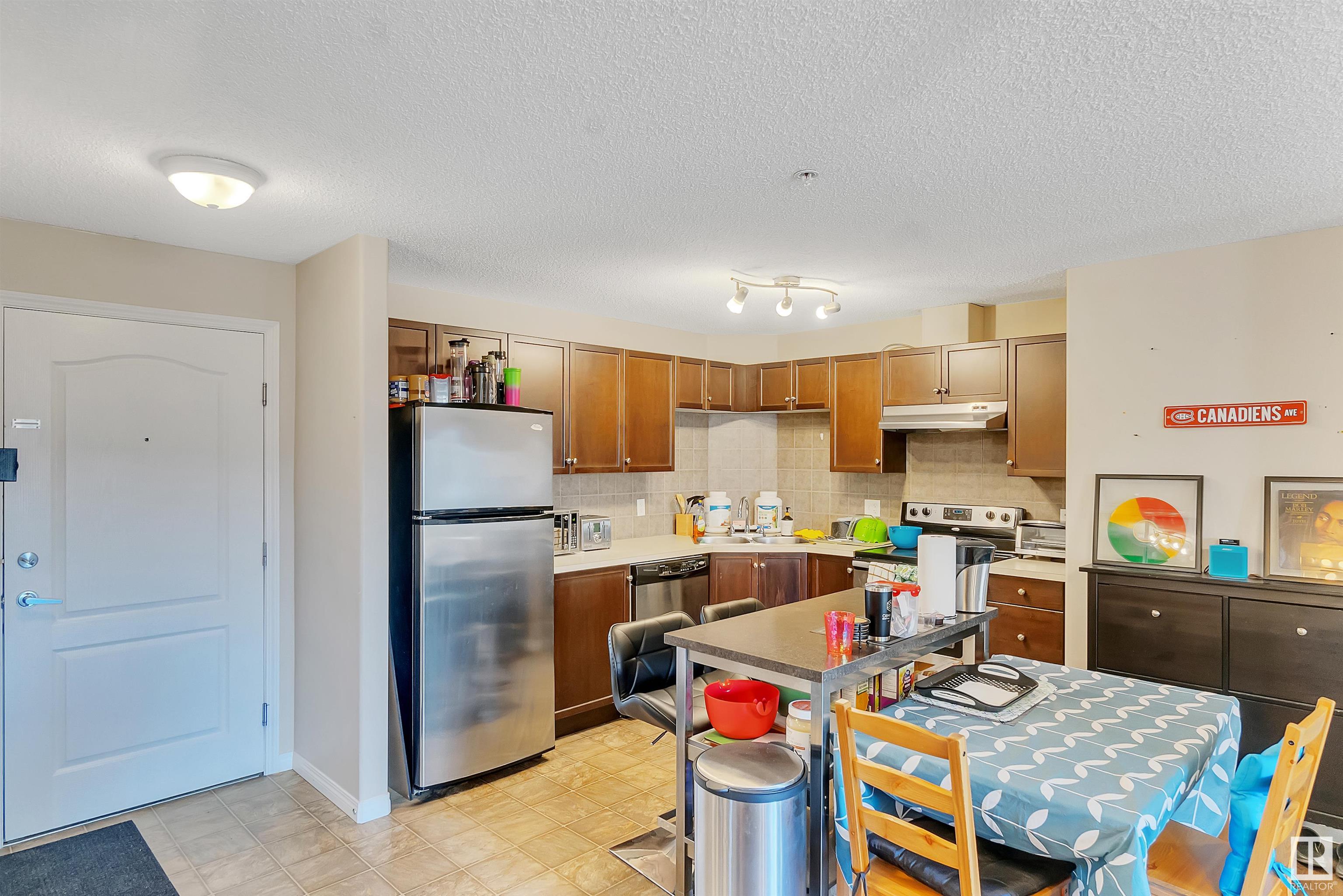 Listing E4356798 - Large Photo # 3
