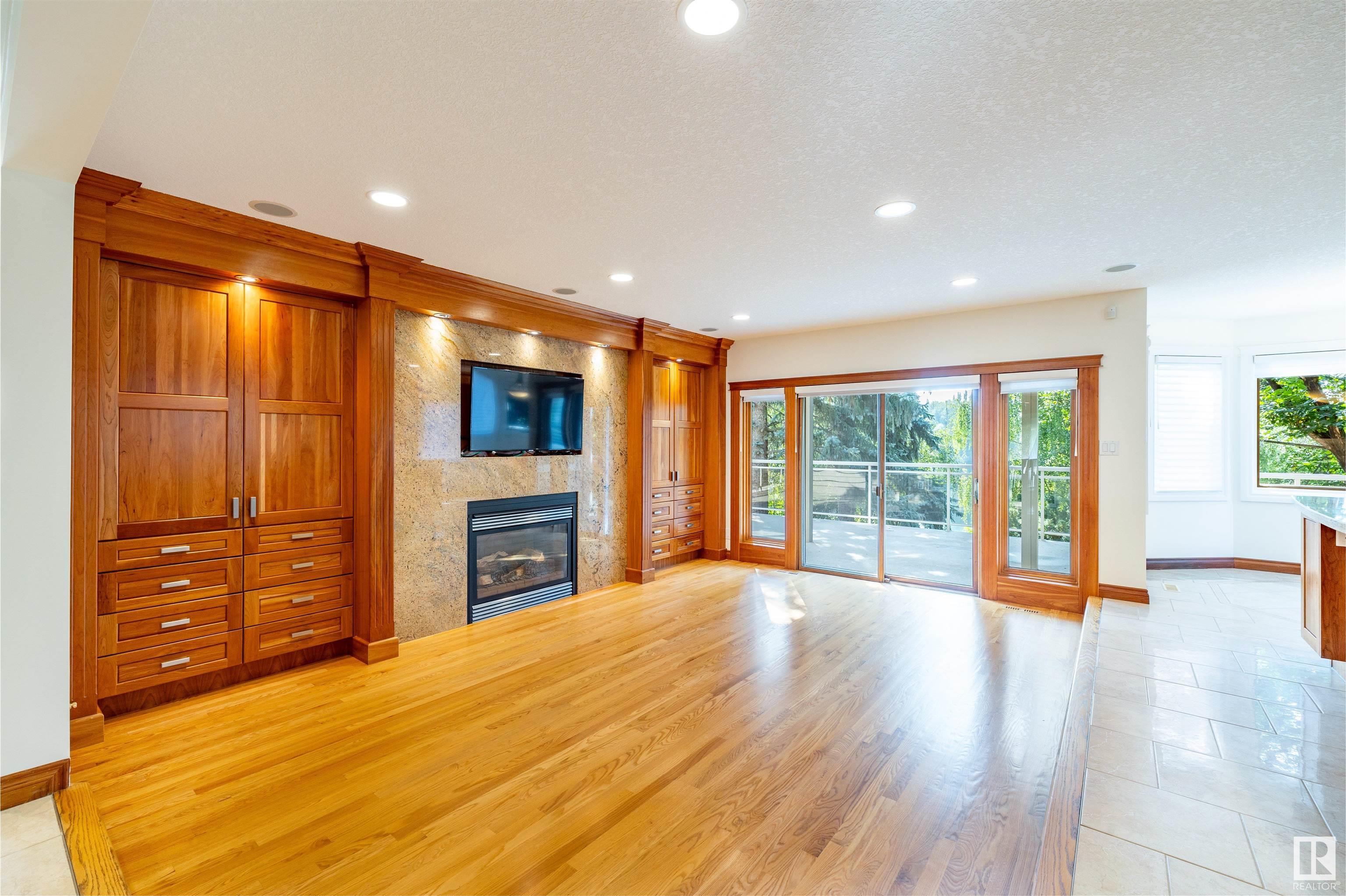 580 VICTORIA Way