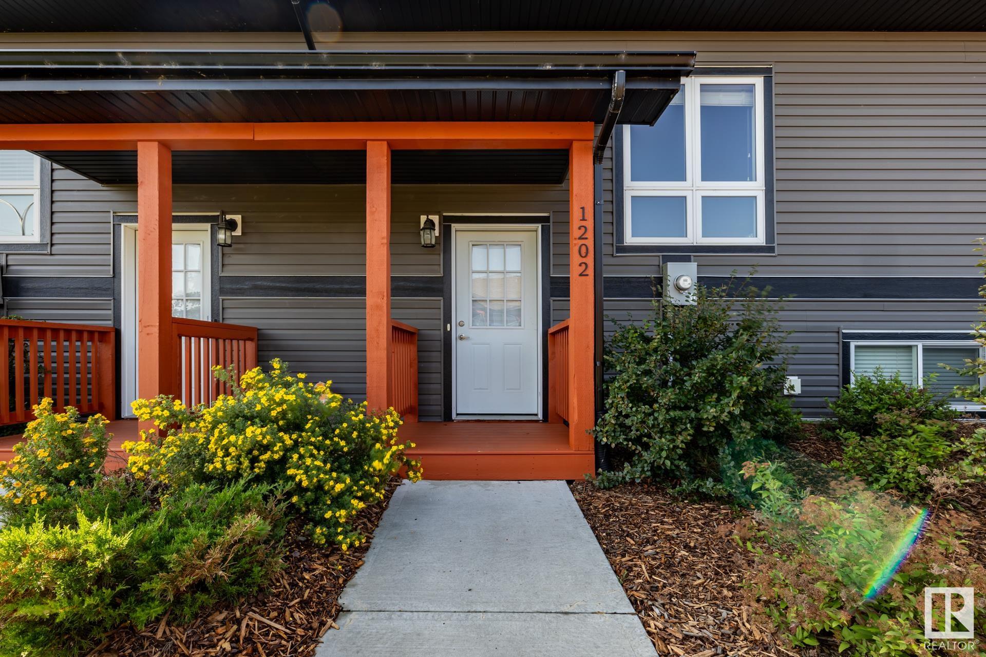 1202 GRAYBRIAR Green