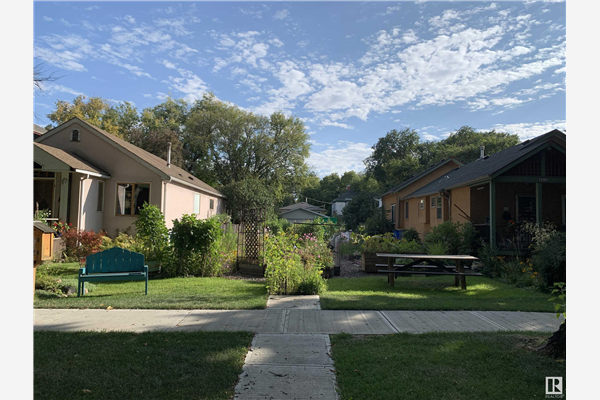 9807 90 Avenue NW, Edmonton