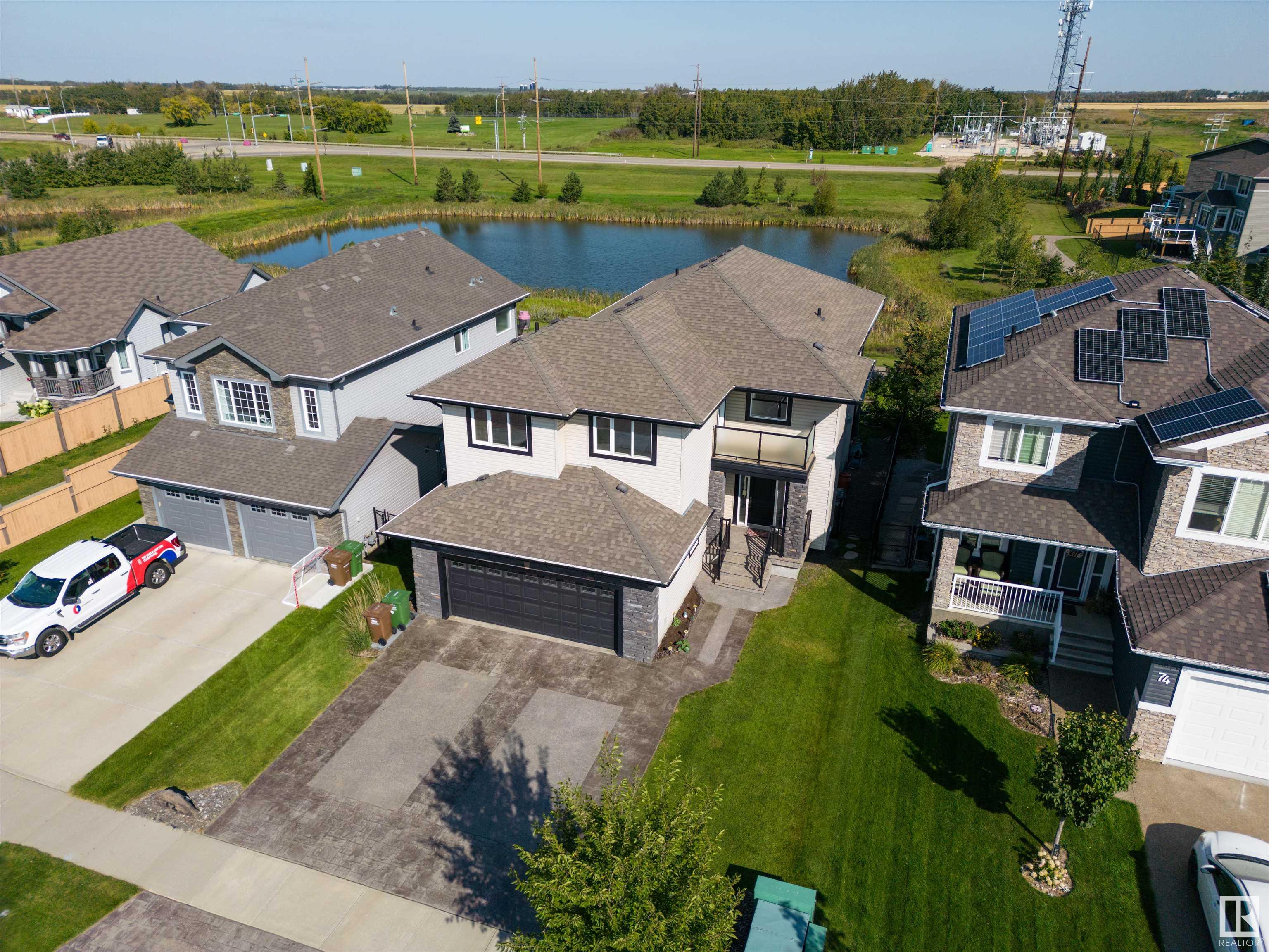 72 NEWGATE Way