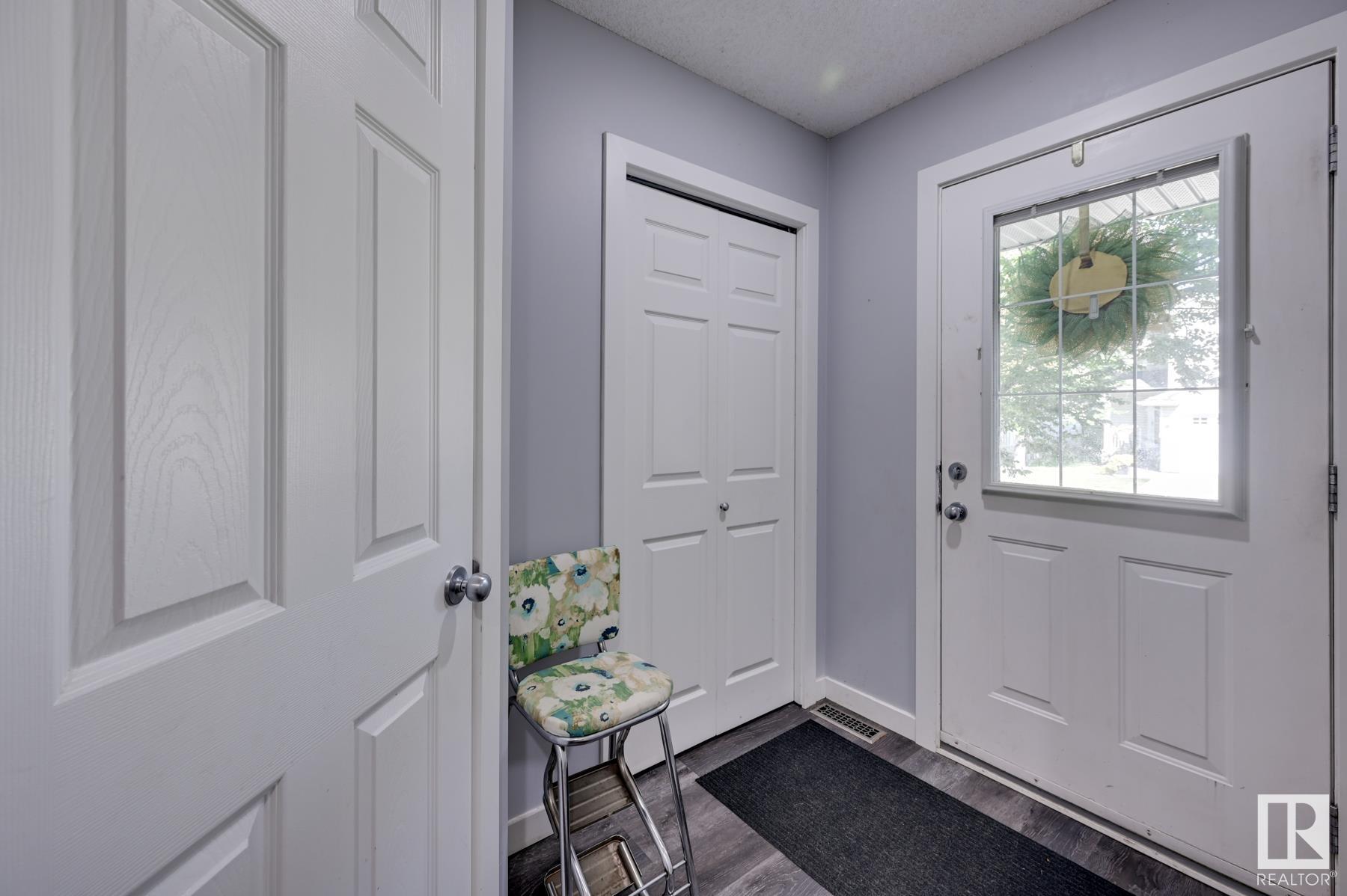 23 115 CHESTERMERE Drive