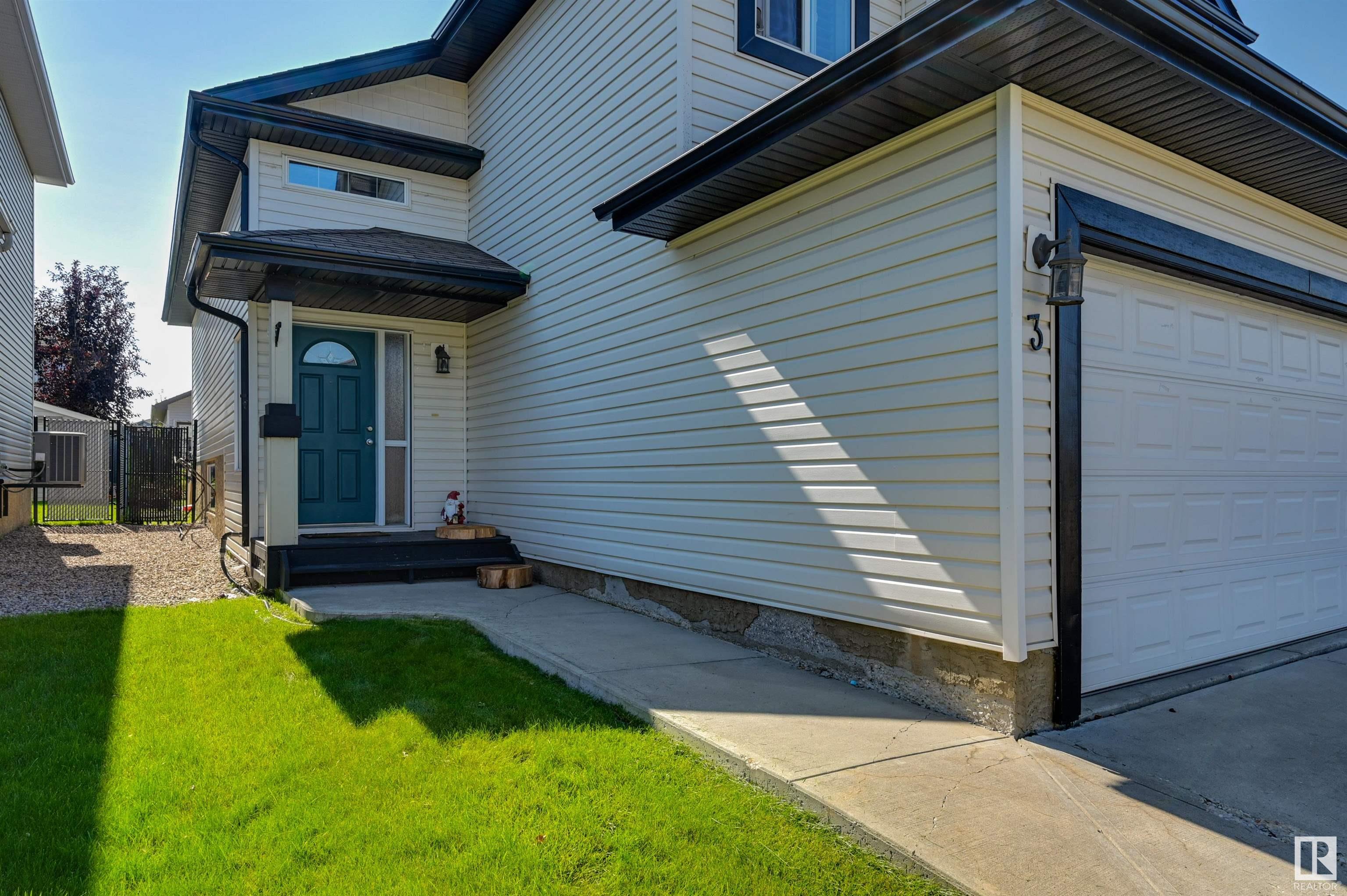 3 DOUGLAS Crescent