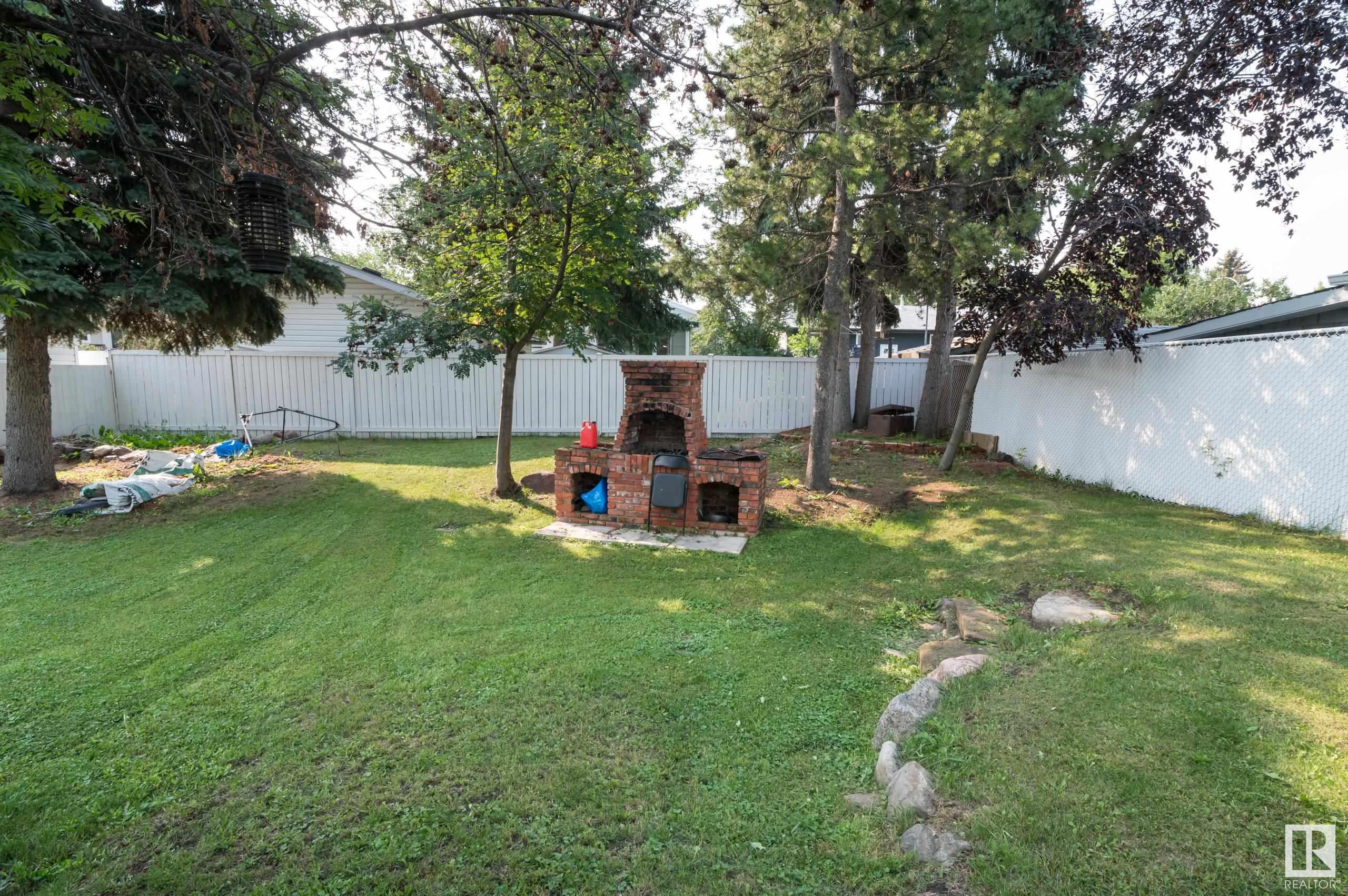 526 ALDER Avenue