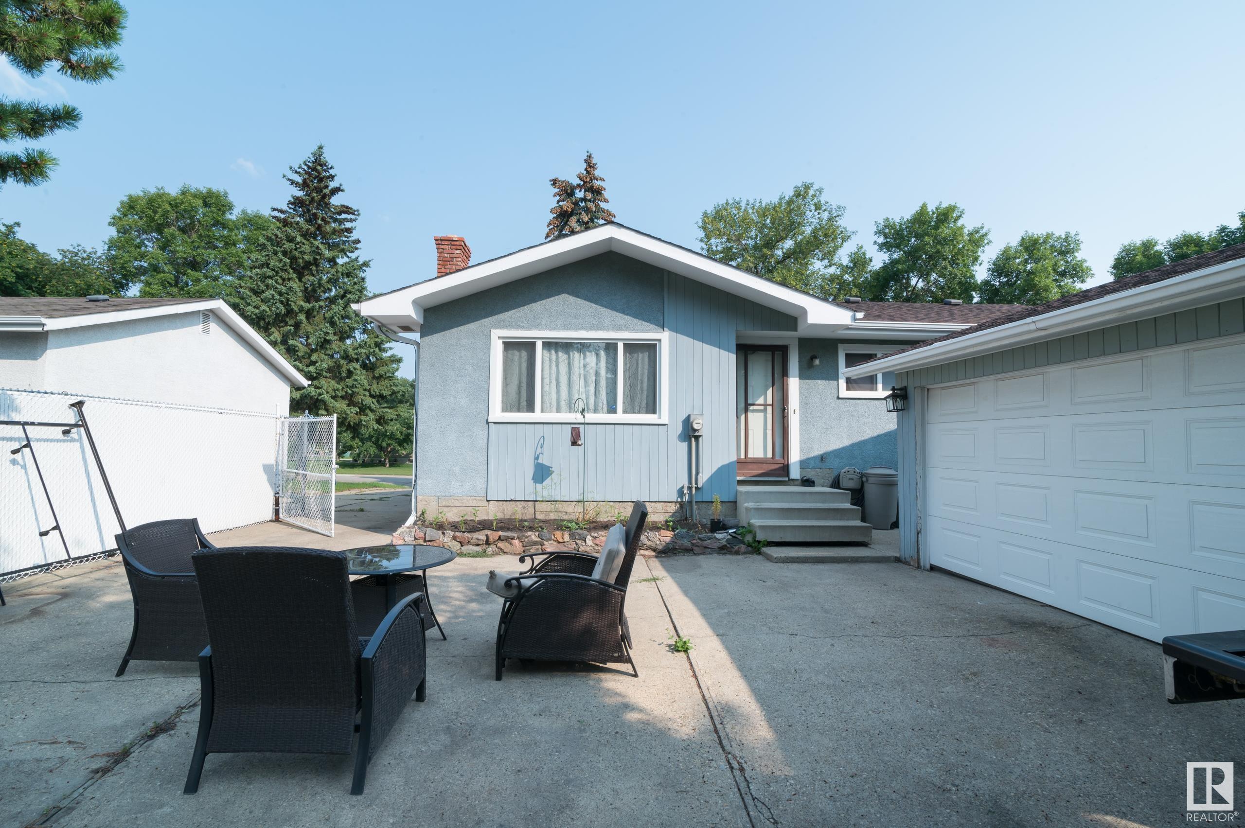 526 ALDER Avenue