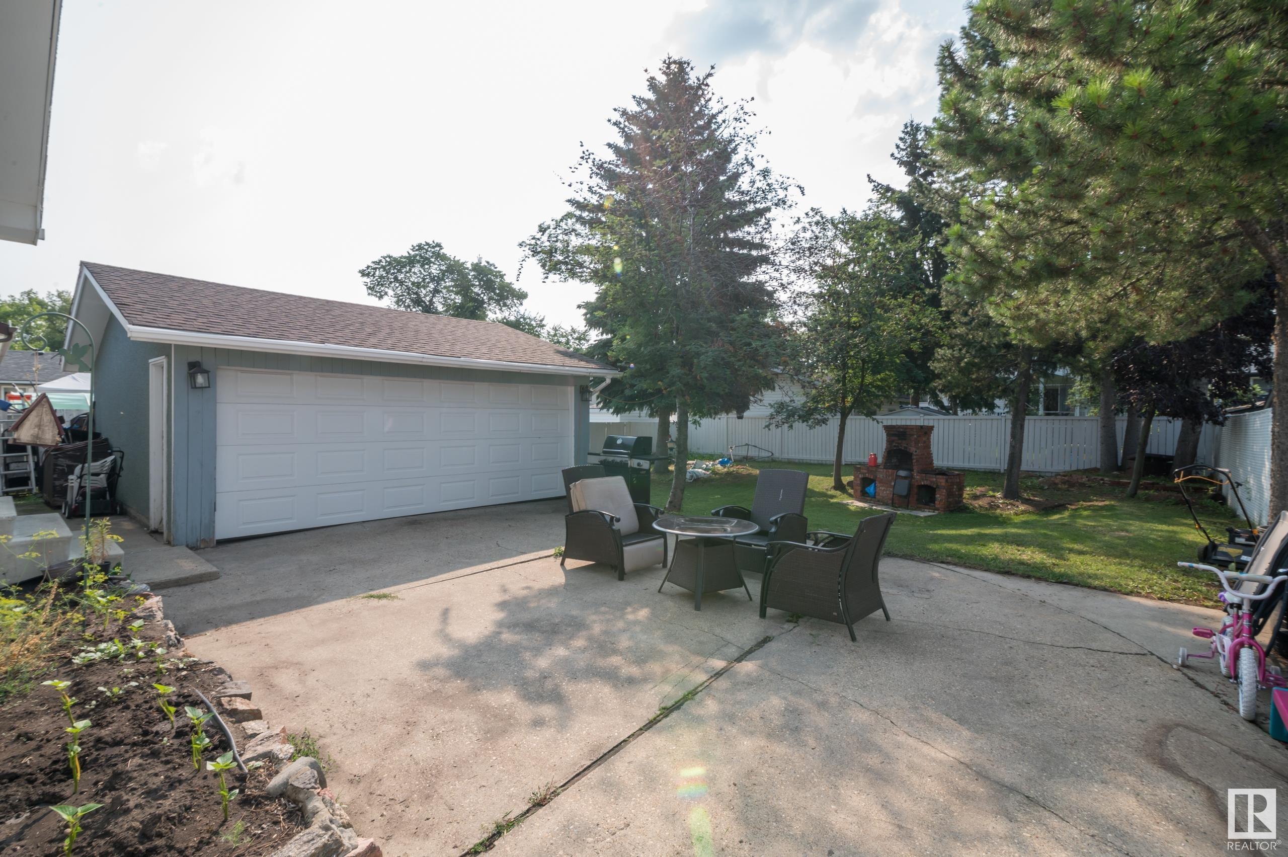 526 ALDER Avenue