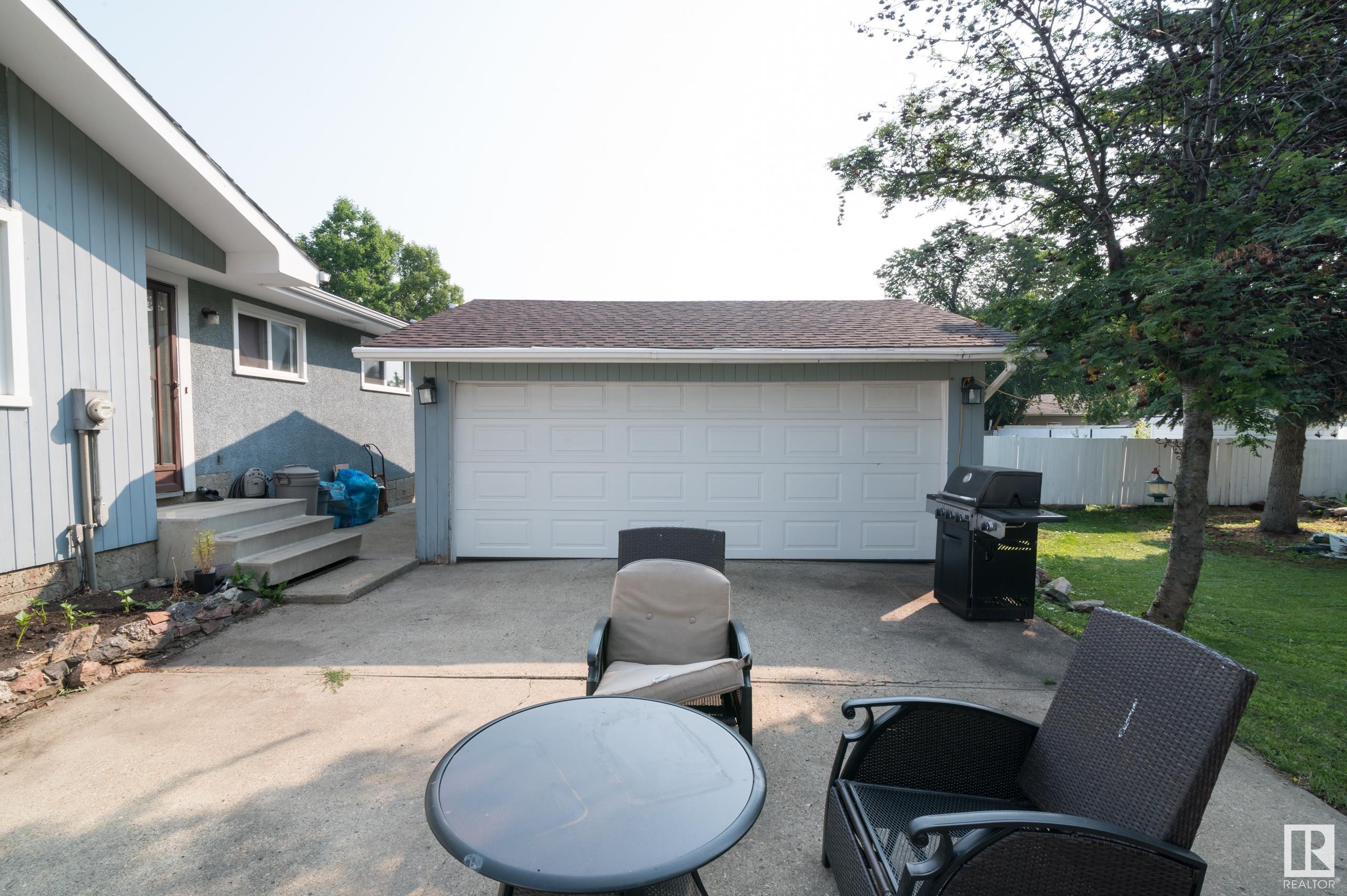 526 ALDER Avenue