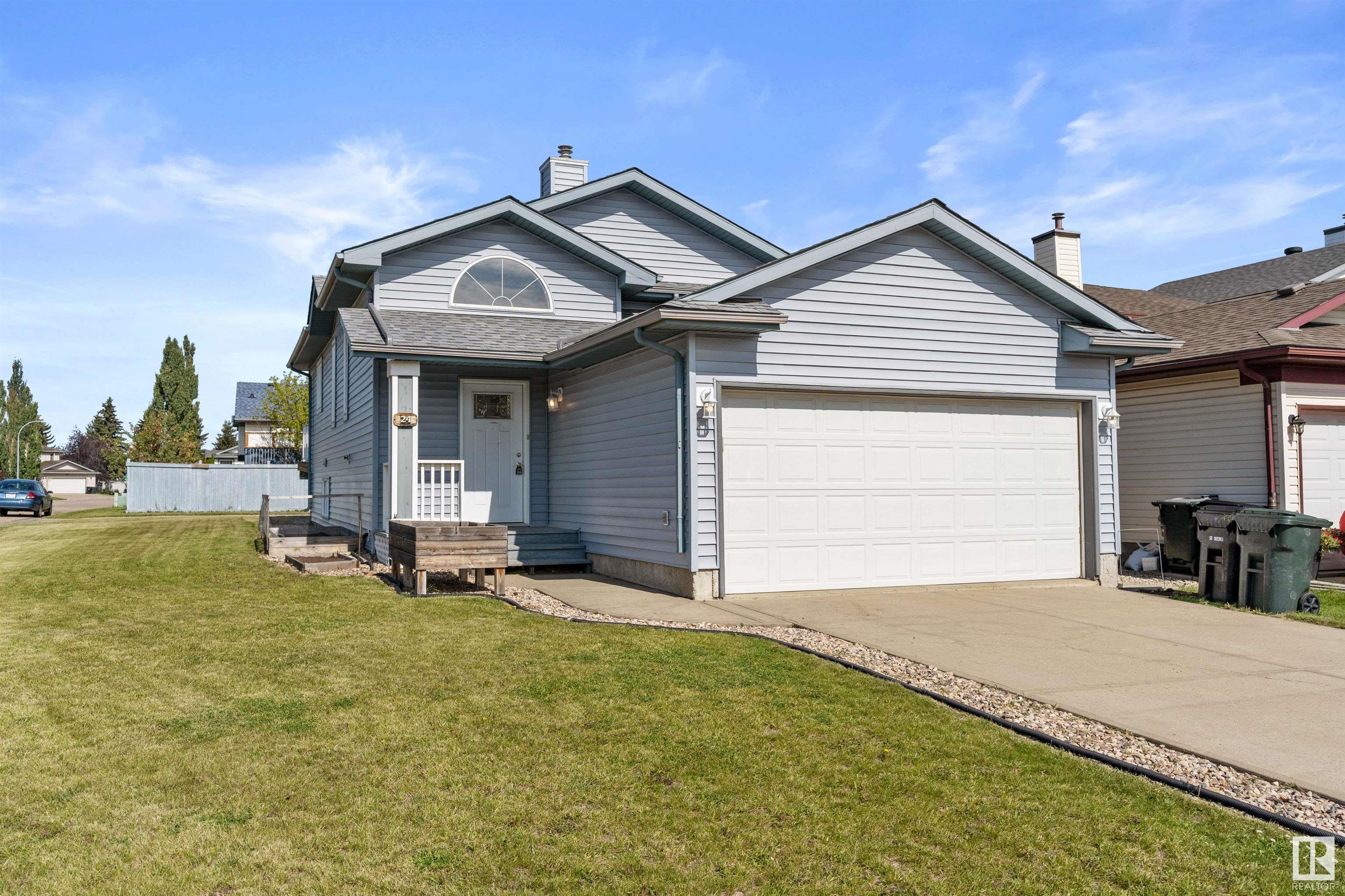 24 LANDSDOWNE Drive