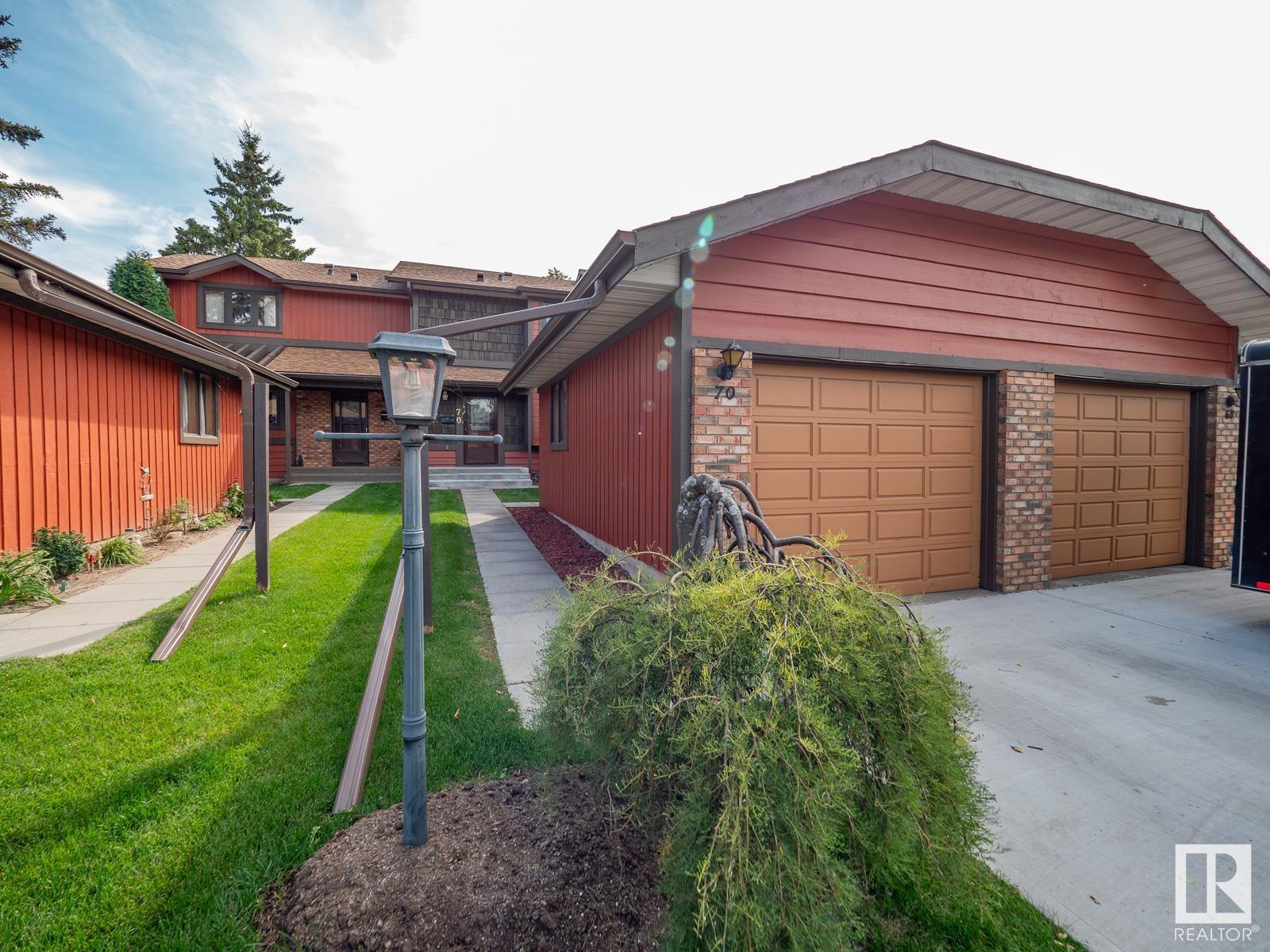 70 LACOMBE Point(e)