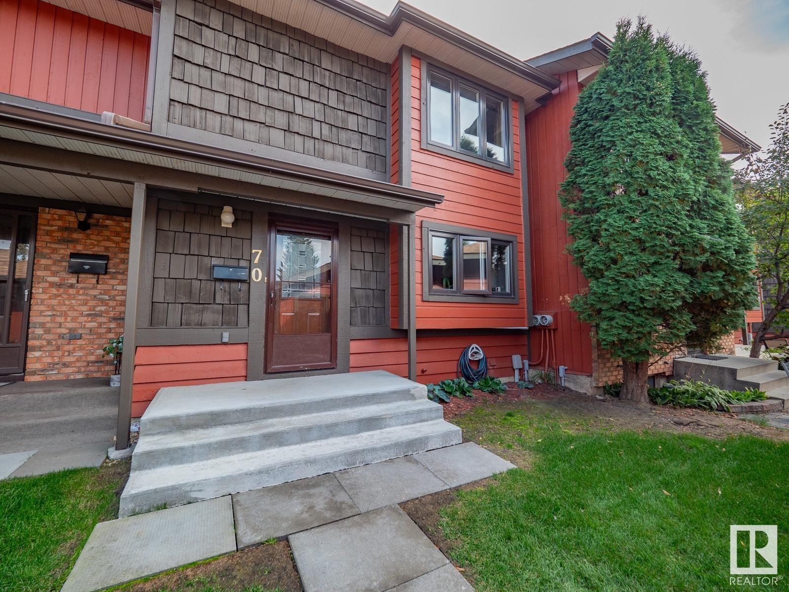 70 LACOMBE Point(e)