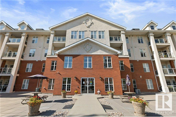 210 45 INGLEWOOD Drive, St. Albert