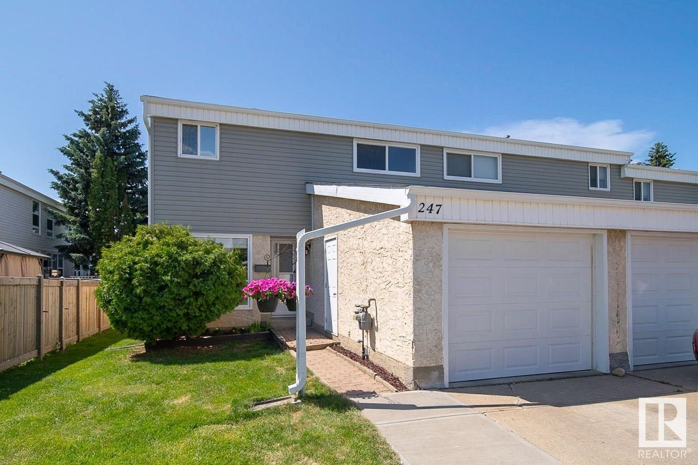 247 GRANDIN Village