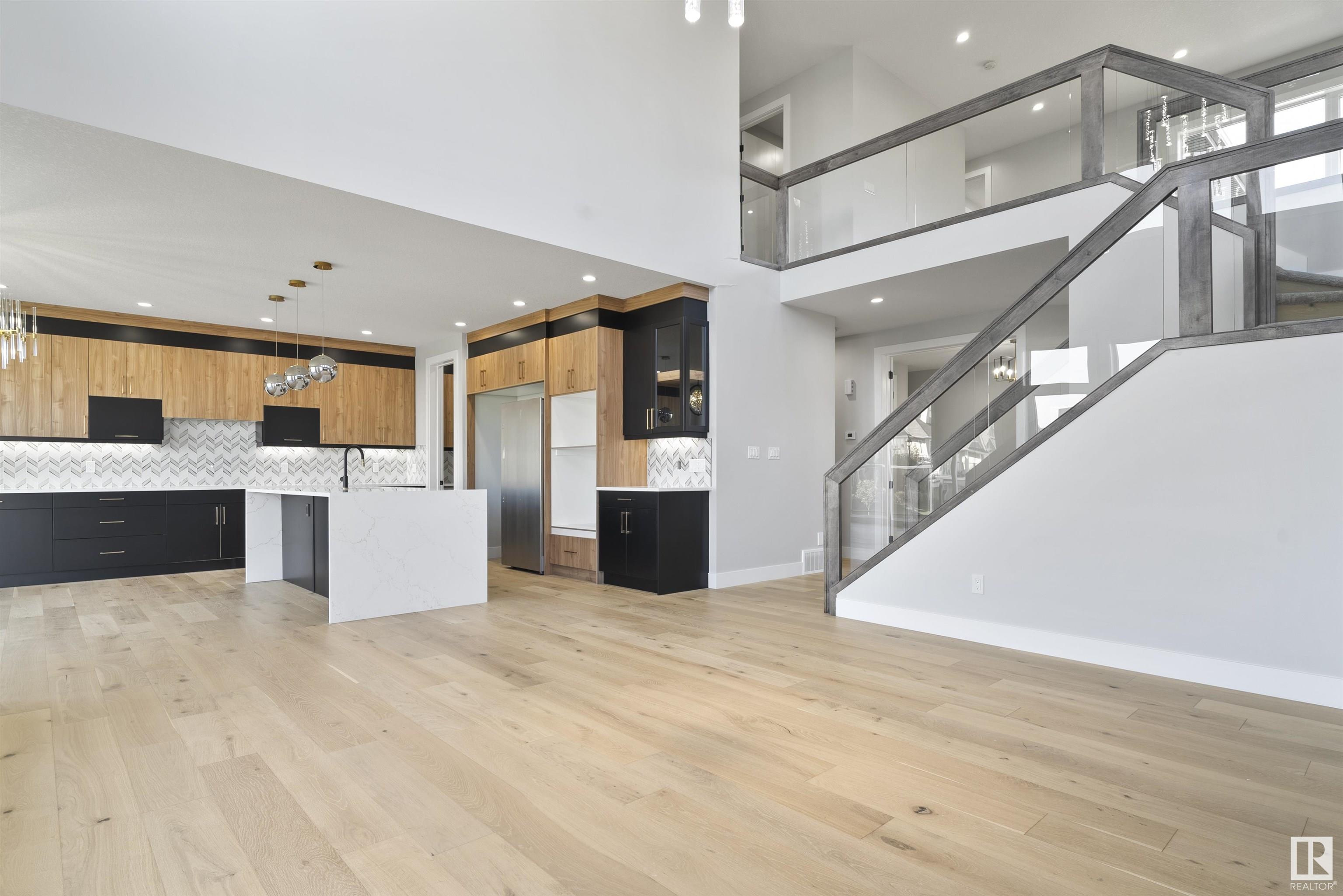 1268 Ainslie Way