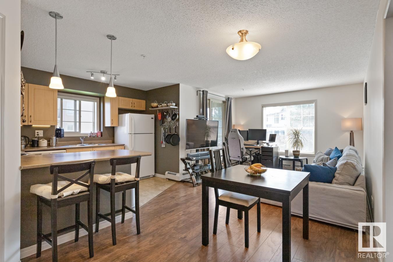 218 11449 ELLERSLIE Road