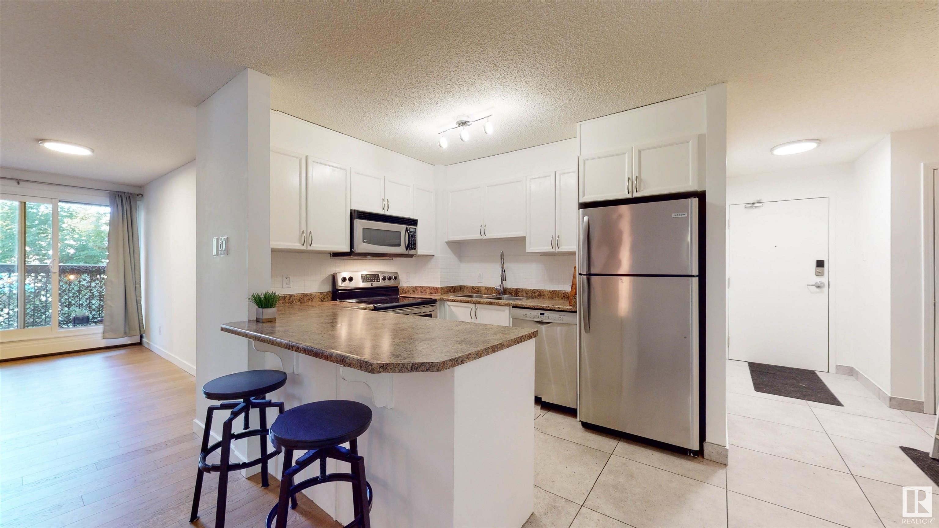 Listing E4358440 - Large Photo # 3