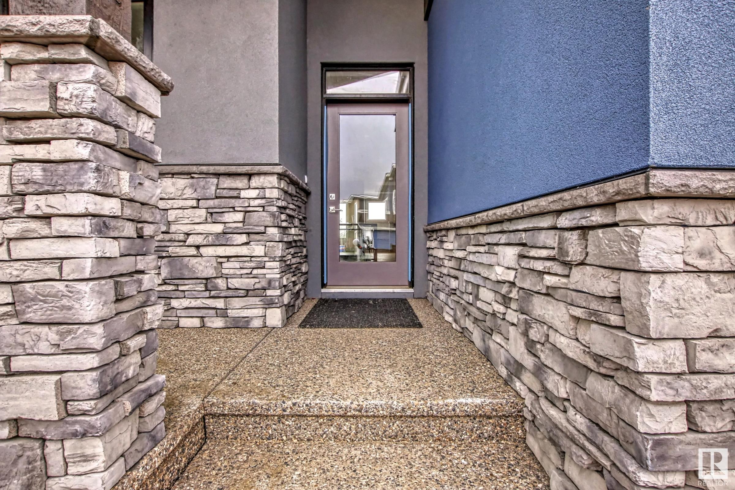 17 ELWYCK Gate