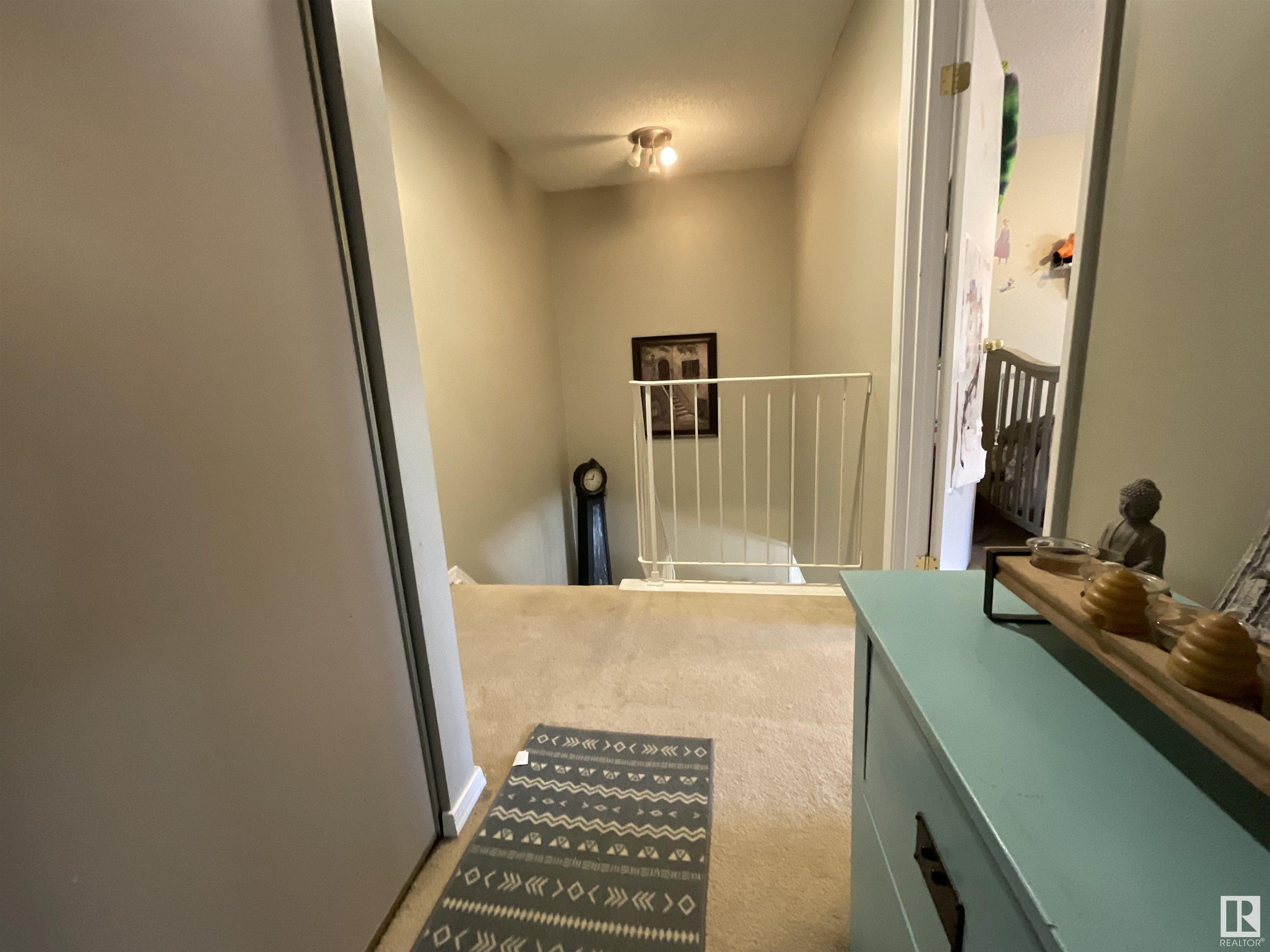 411 TELFORD Court