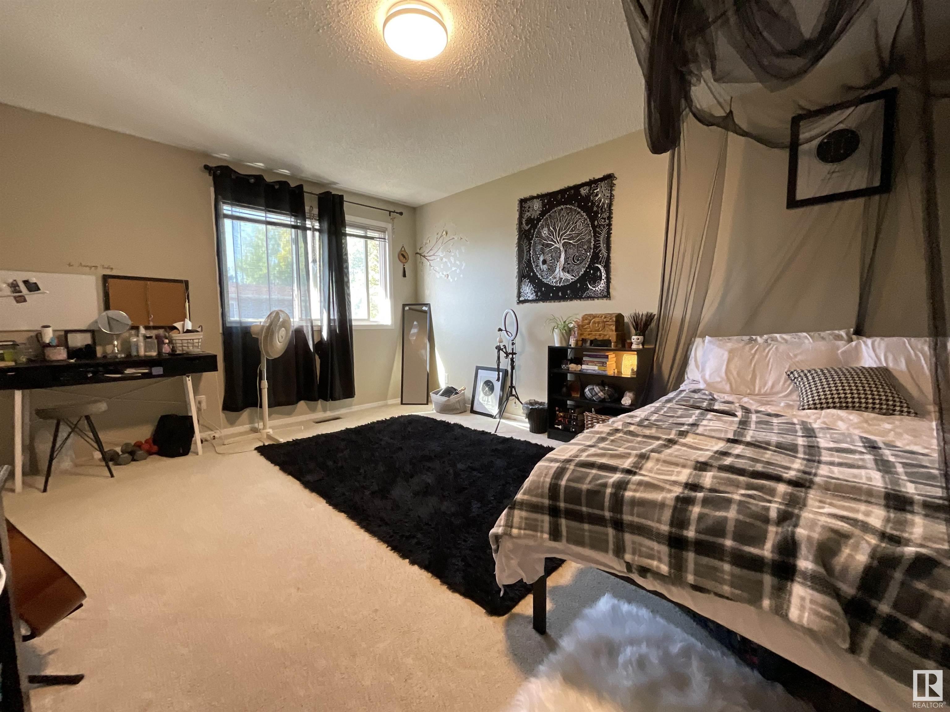 411 TELFORD Court