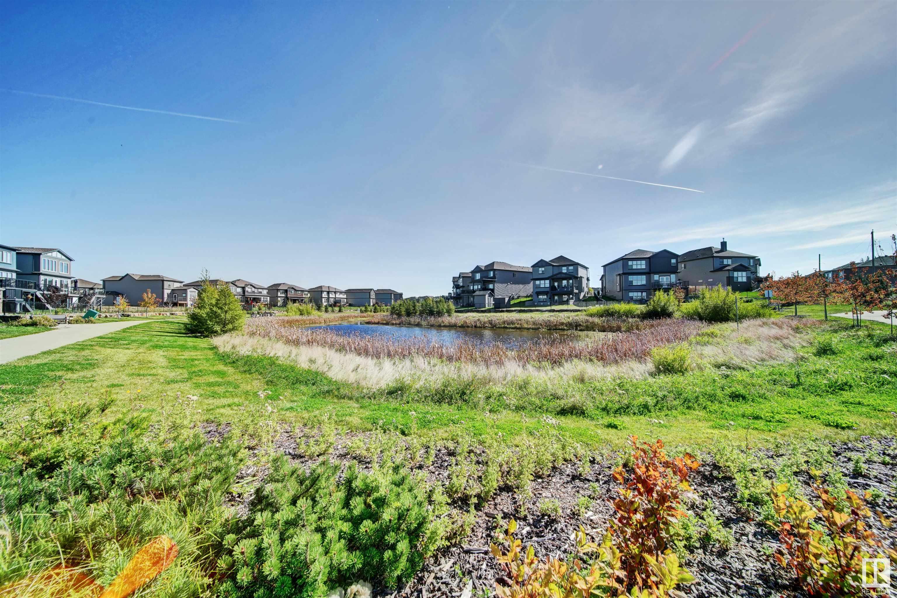 80 GLADSTONE Bend