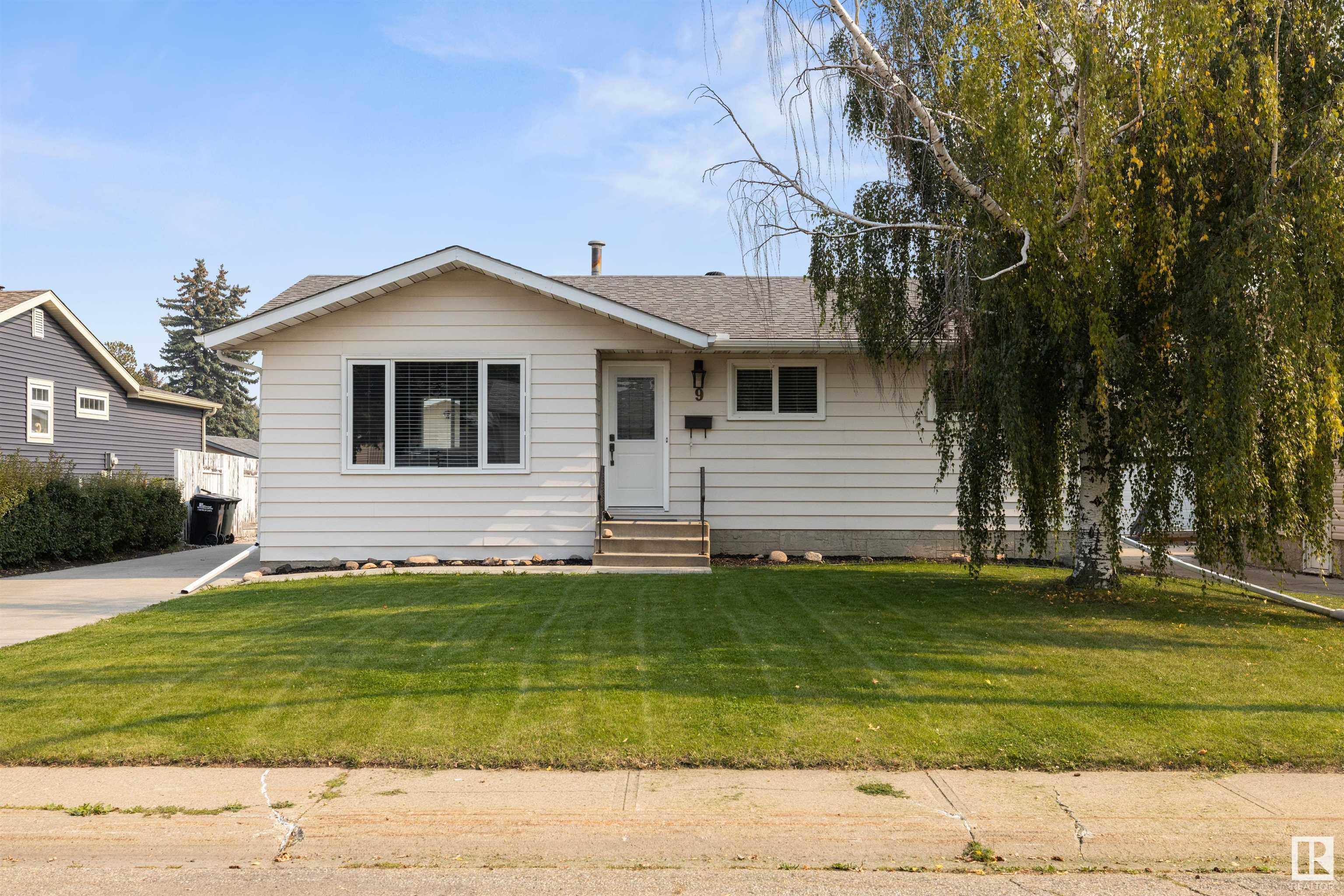 9 GLACIER Crescent