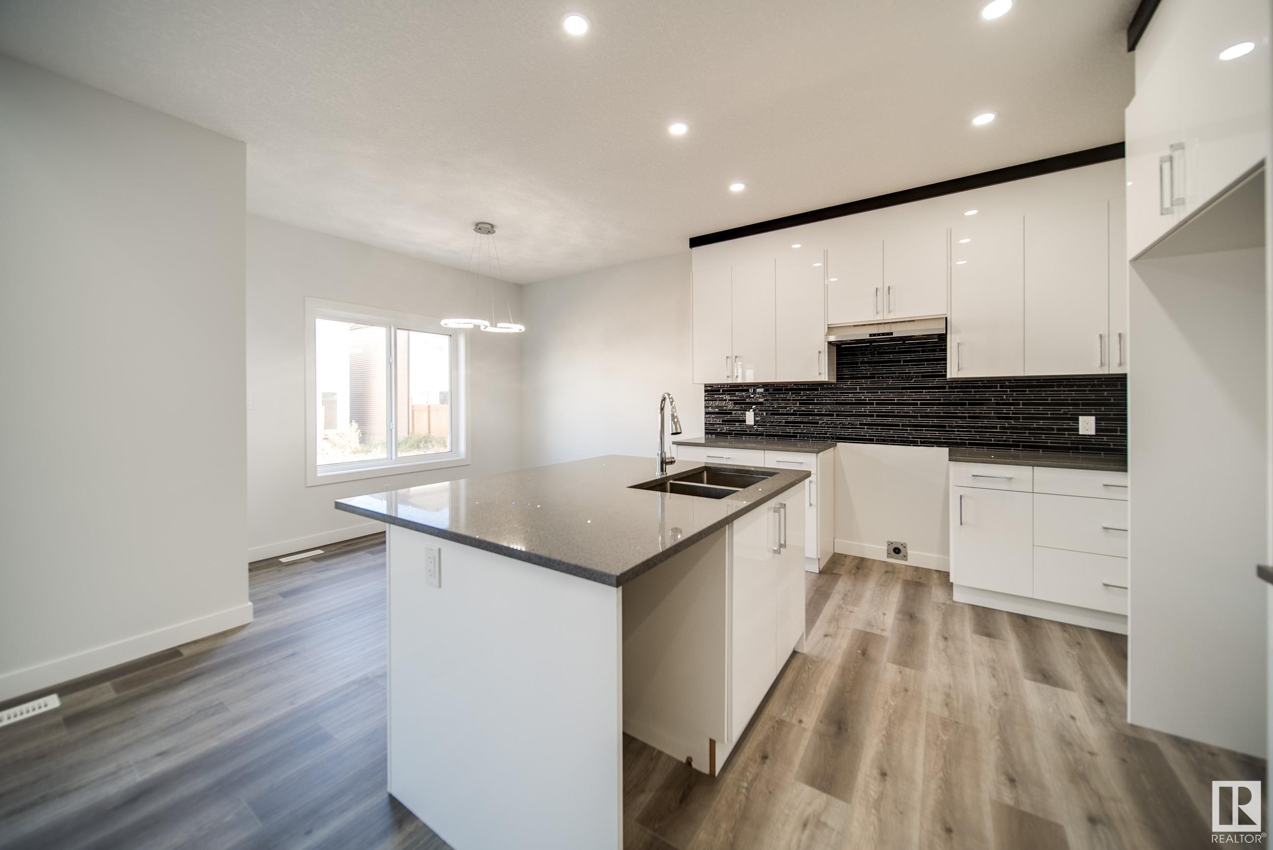337 roberts Wynd