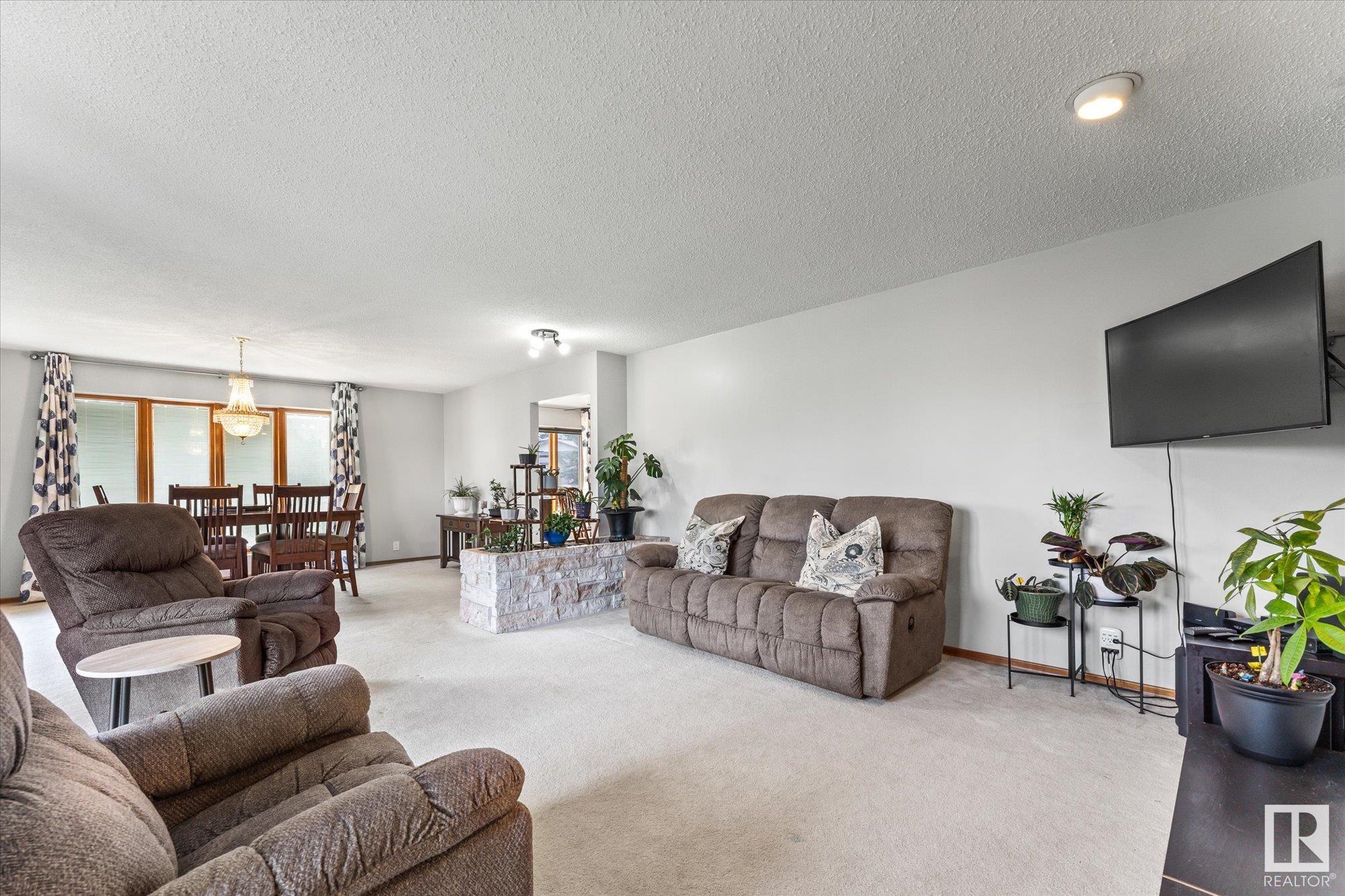 88 GOEBEL Drive