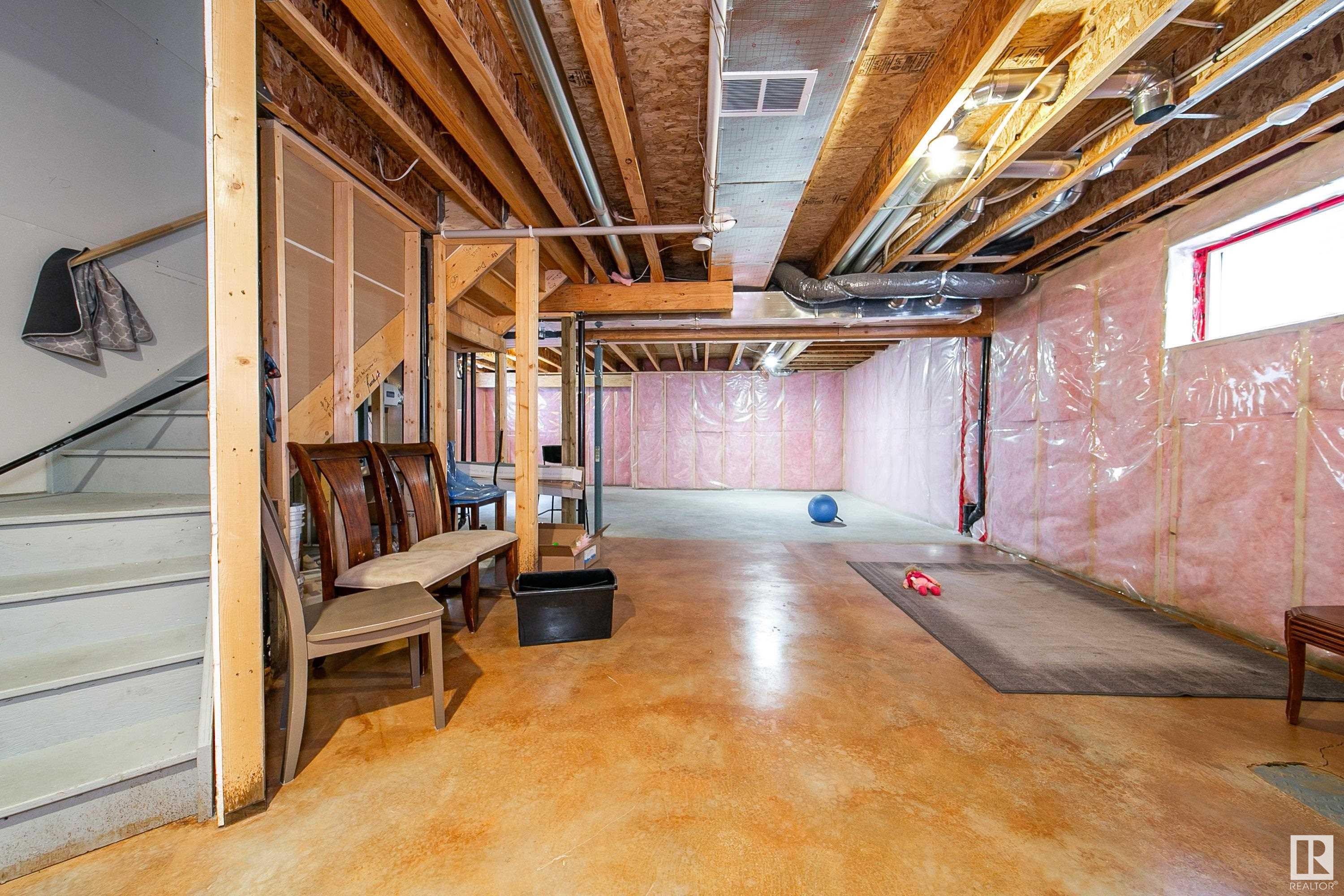 3203 winspear Crescent