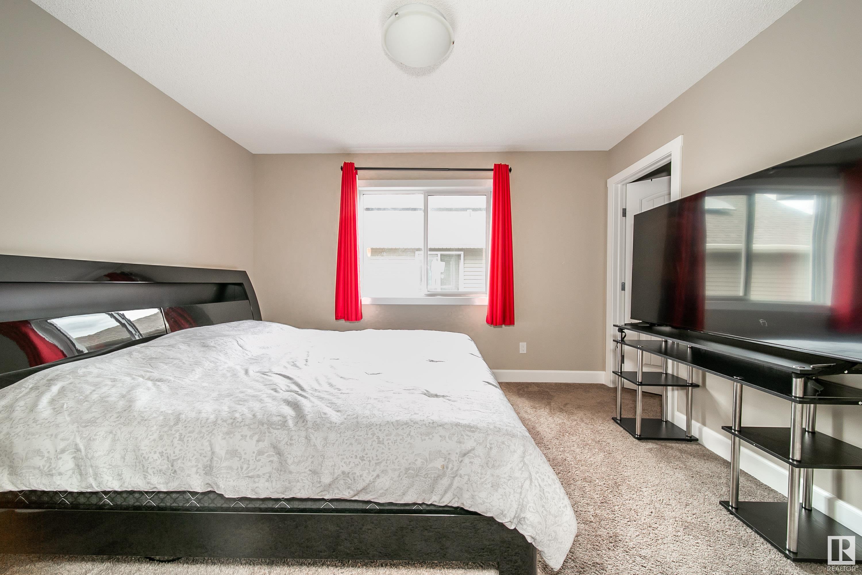 3203 winspear Crescent
