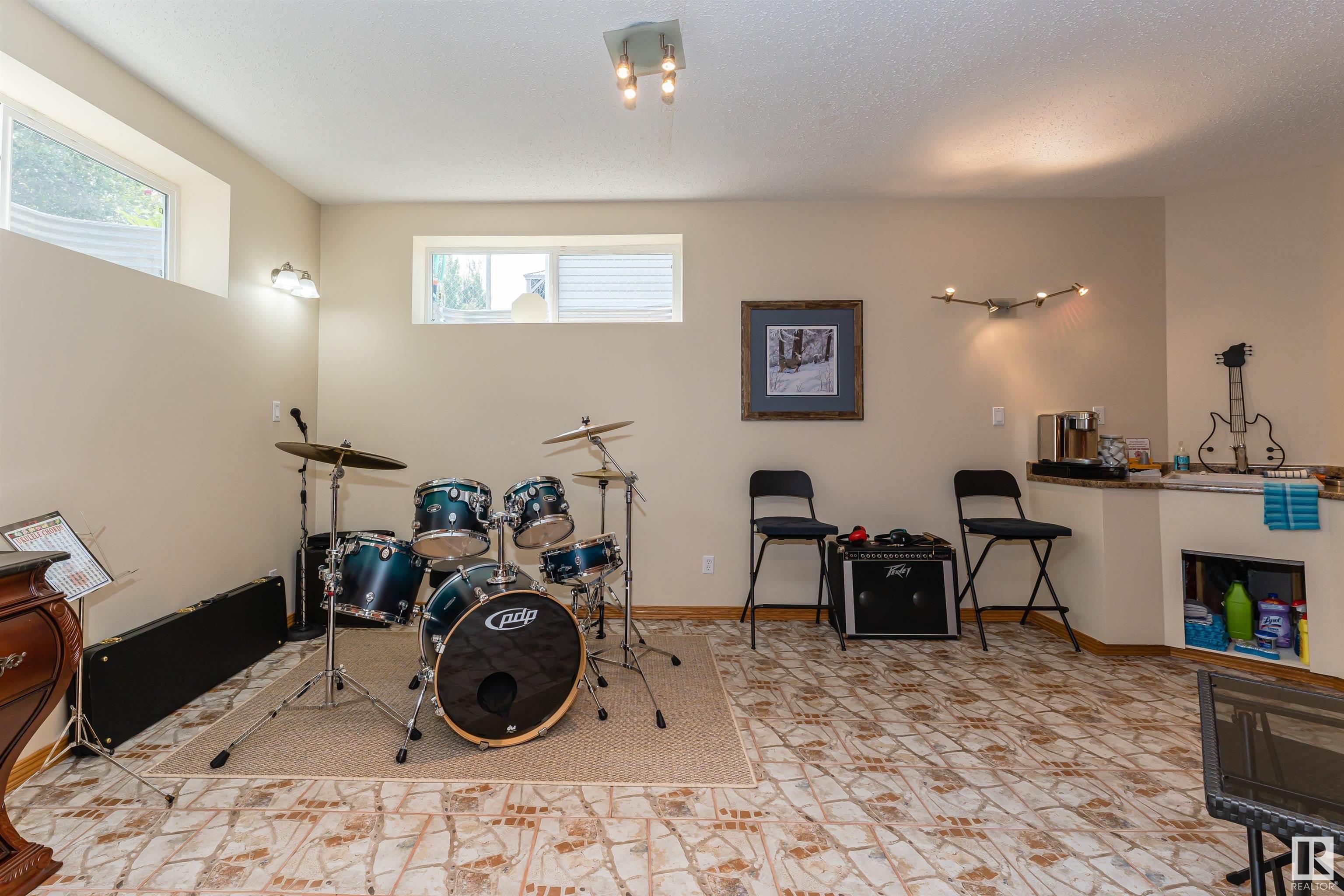 30 LINKSIDE Way