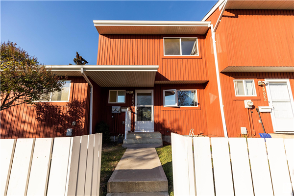 10674 BEAUMARIS Road, Edmonton