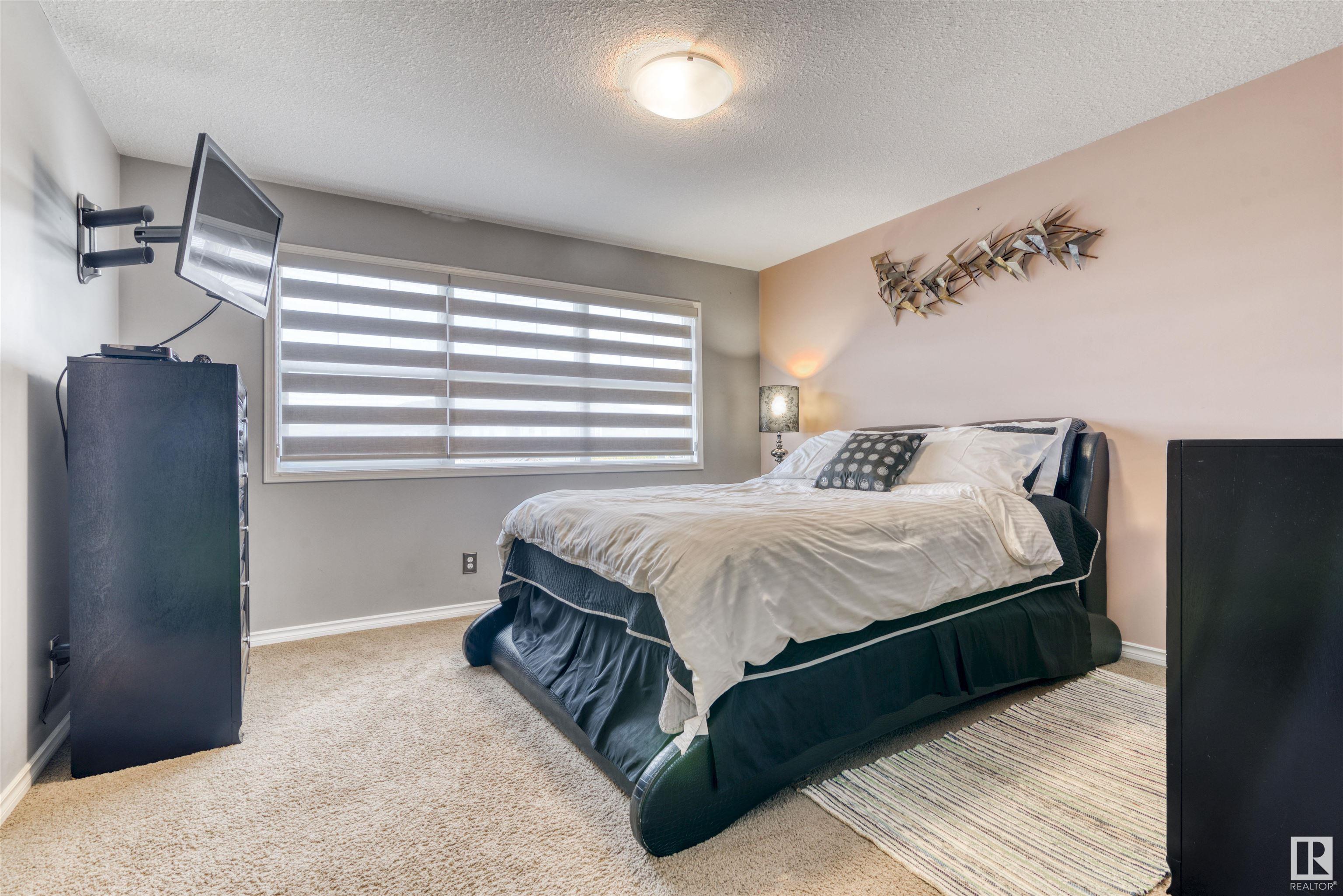 1816 CARRUTHERS Lane