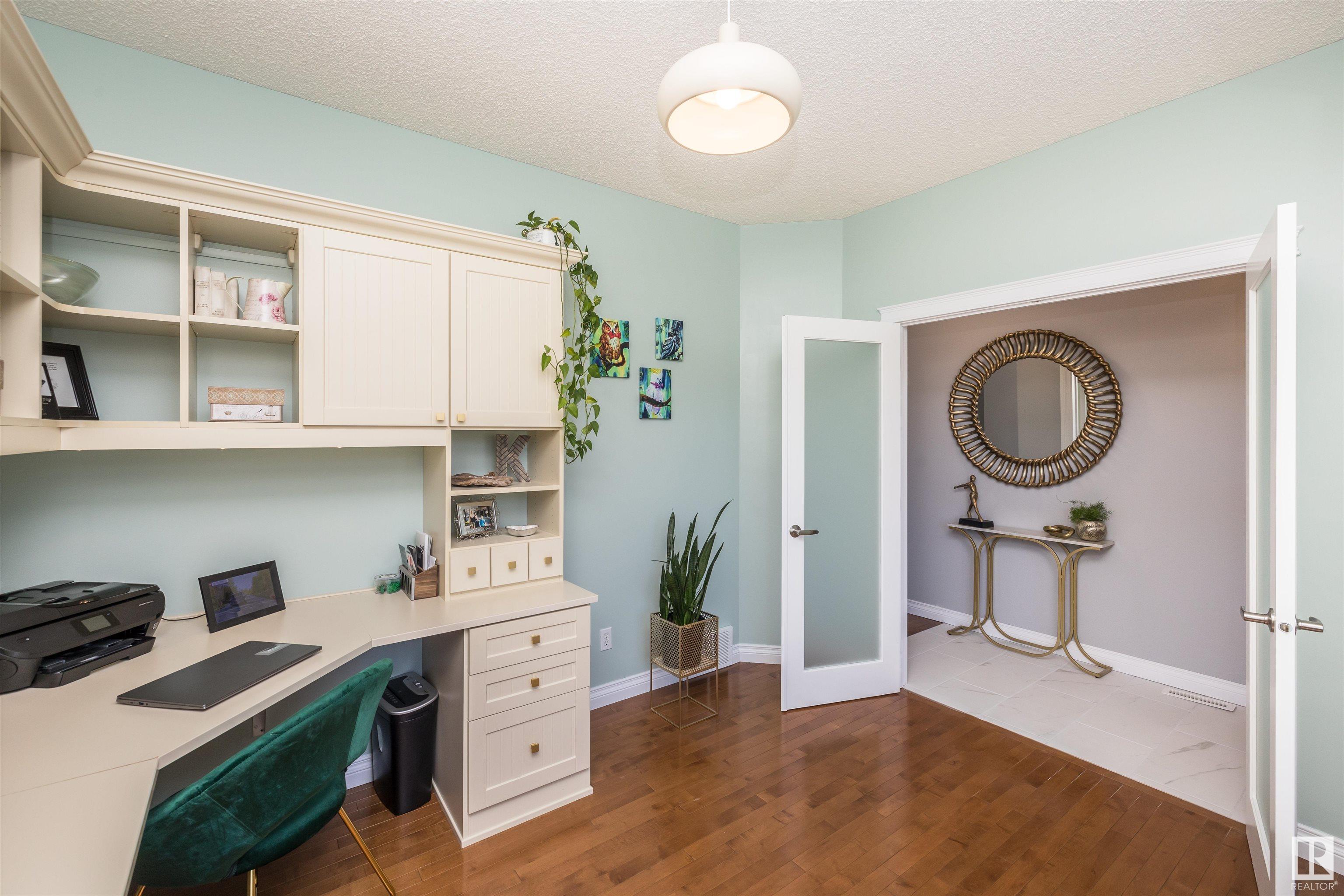 26 LINKSIDE Way