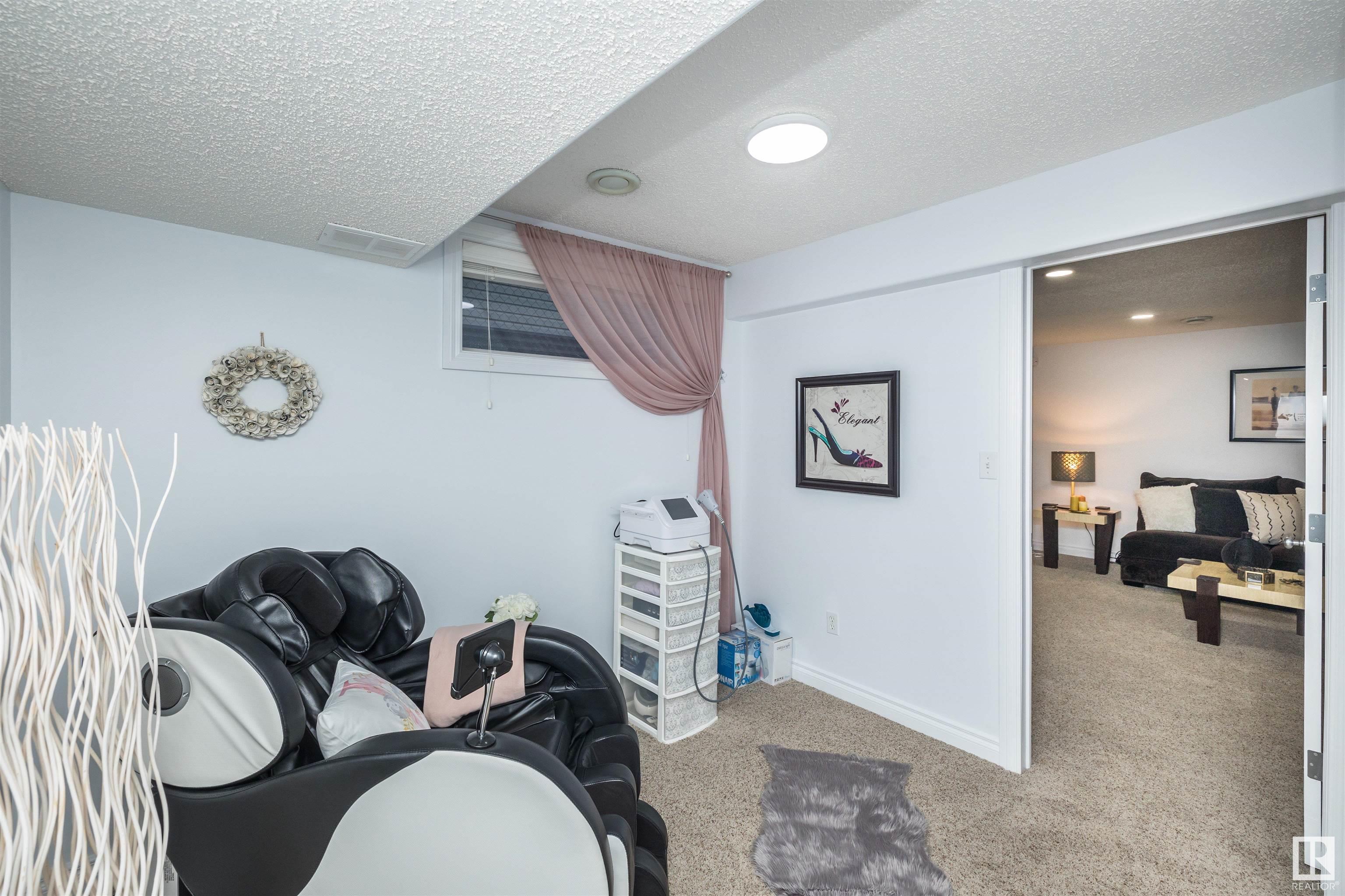 26 LINKSIDE Way