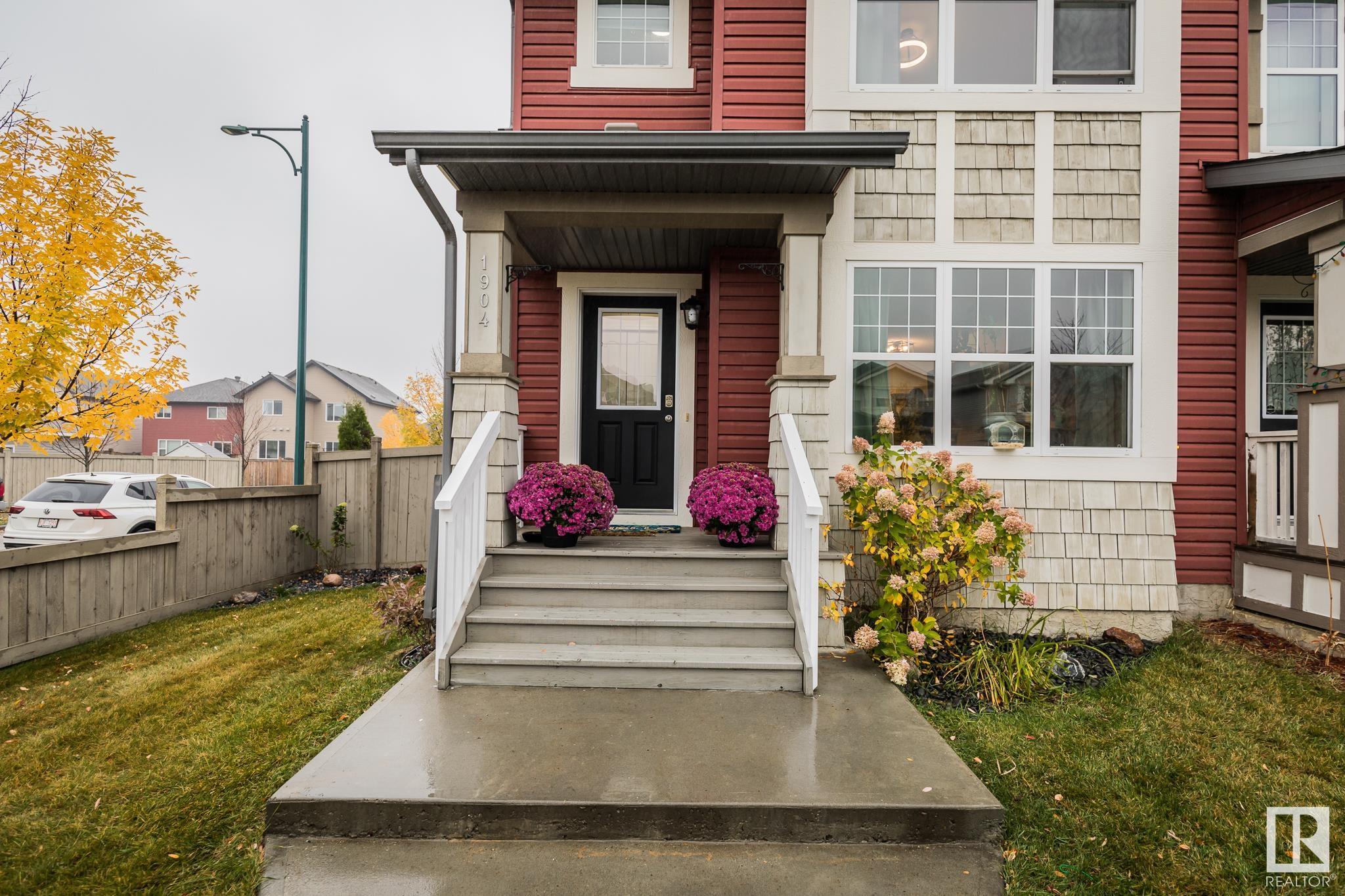 1904 32 Street