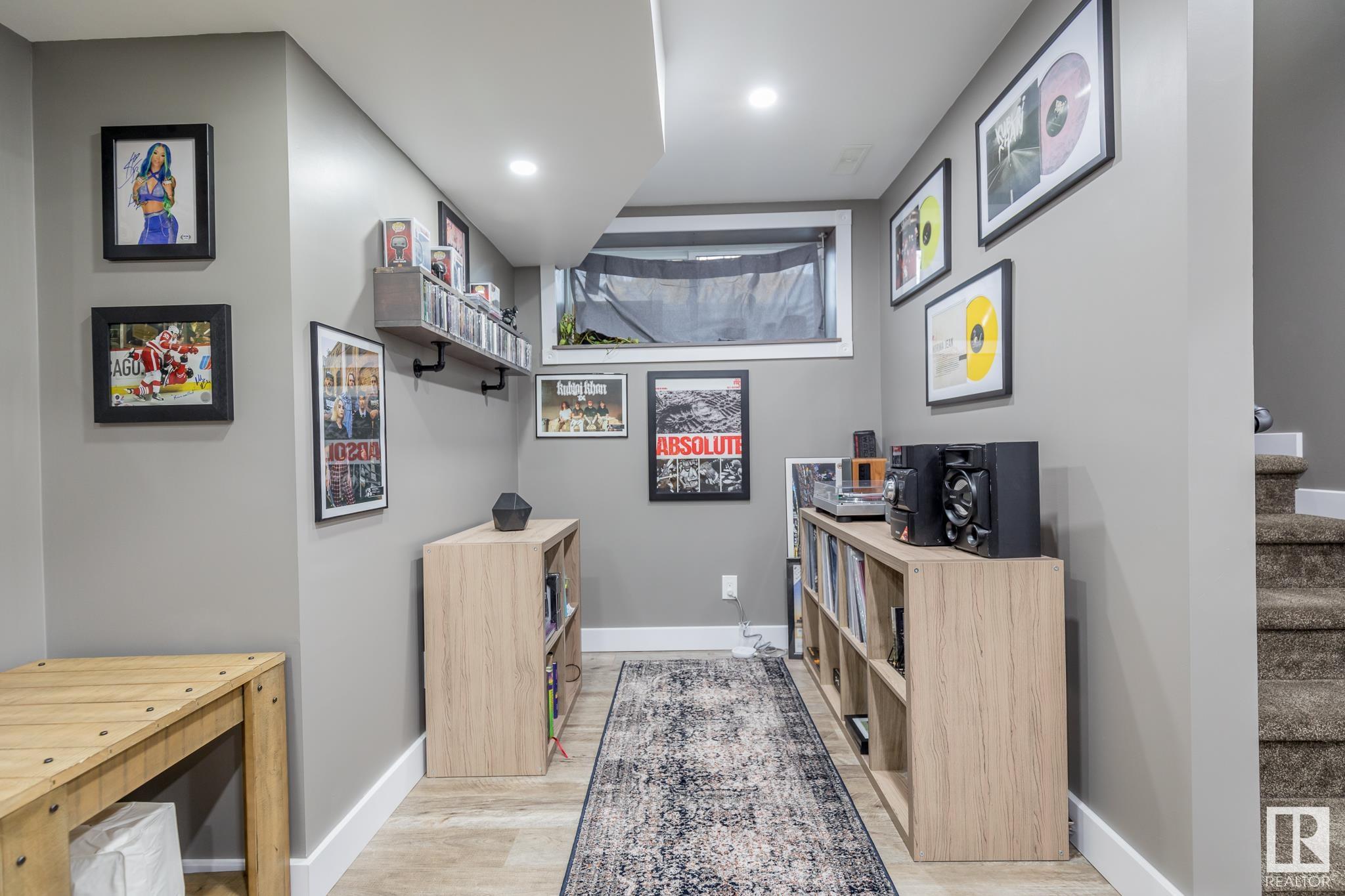1904 32 Street