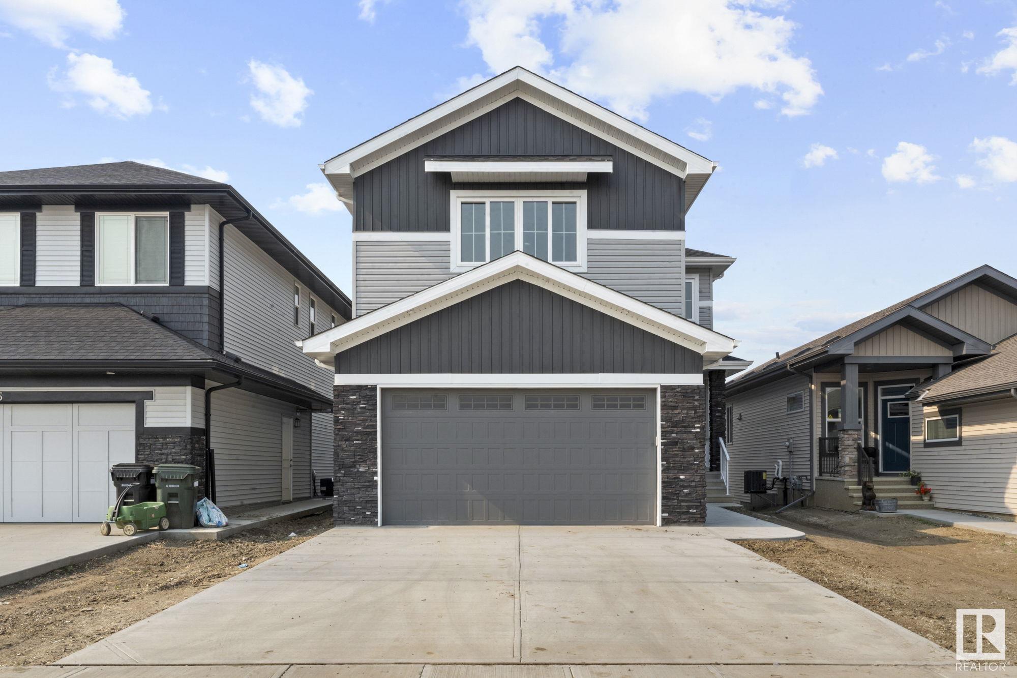 118 HEMINGWAY Crescent