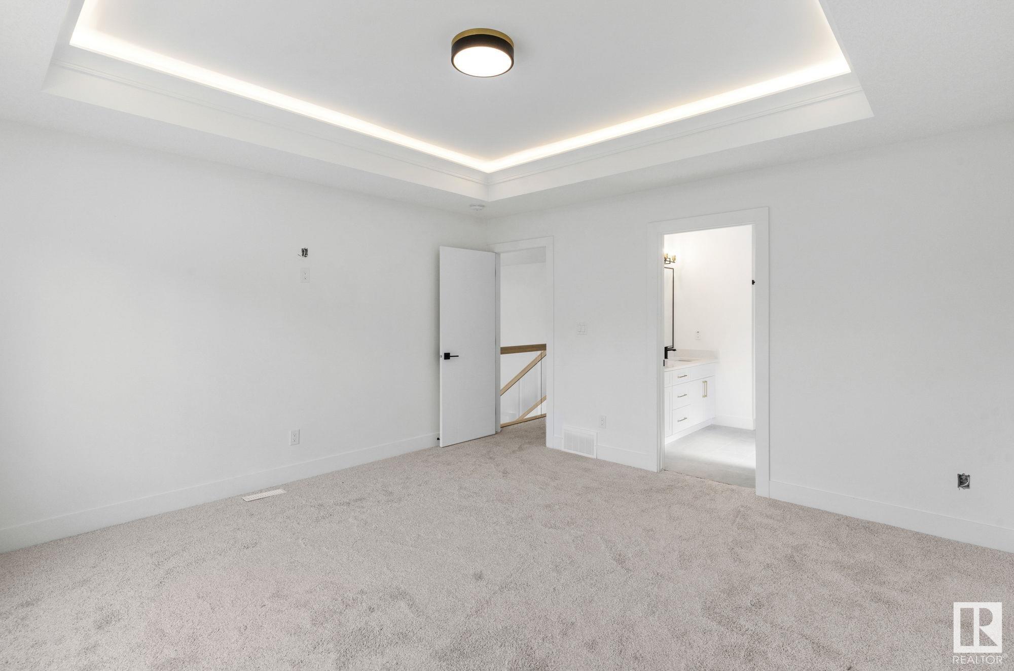 118 HEMINGWAY Crescent