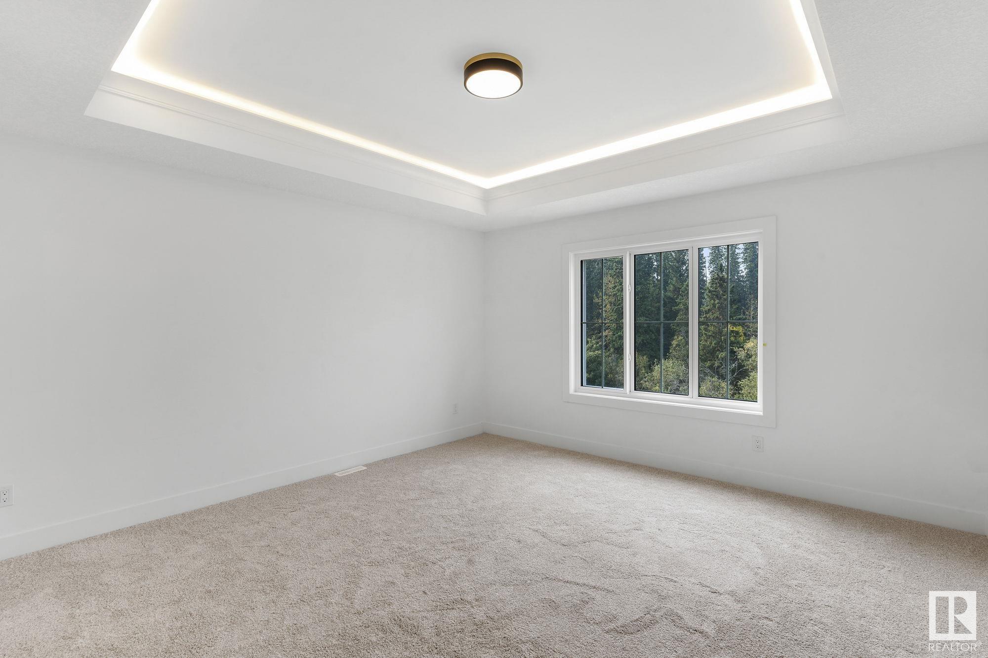 118 HEMINGWAY Crescent